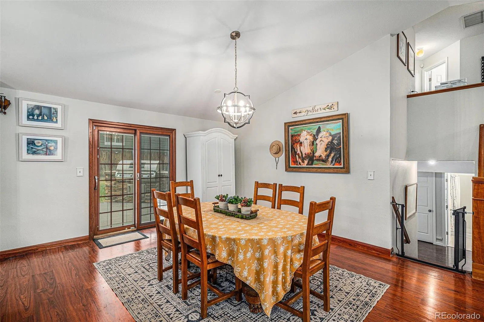 04032026220450 1600 8