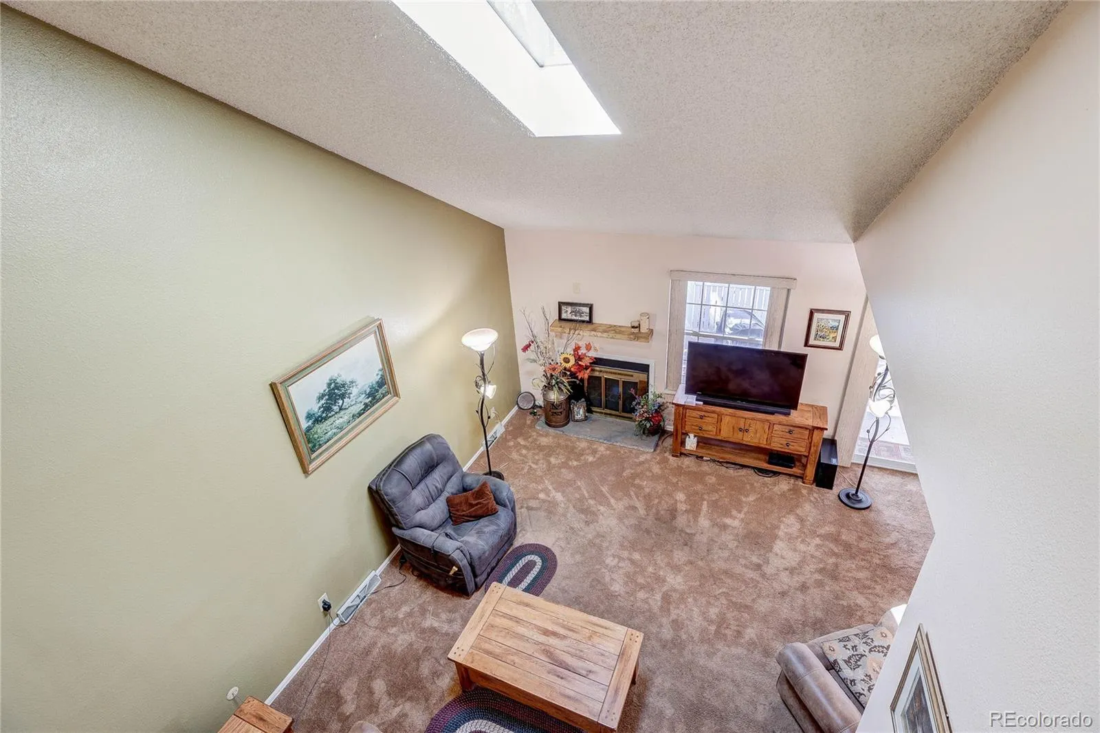 2738 S Xanadu Way Aurora CO 80014 MLS #REC6530999 04102026134738 1600 19