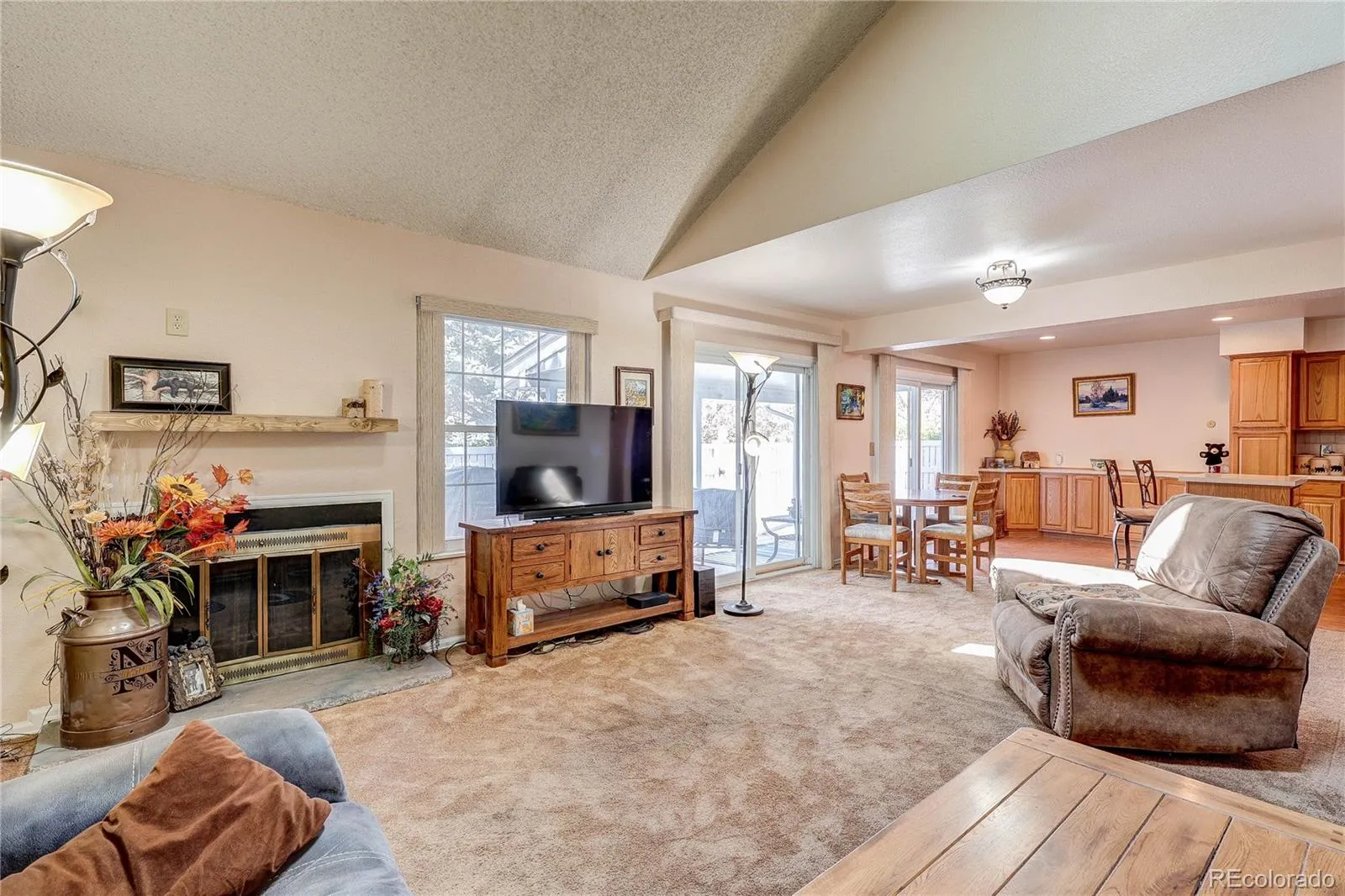 2738 S Xanadu Way Aurora CO 80014 MLS #REC6530999 04102026134738 1600 6