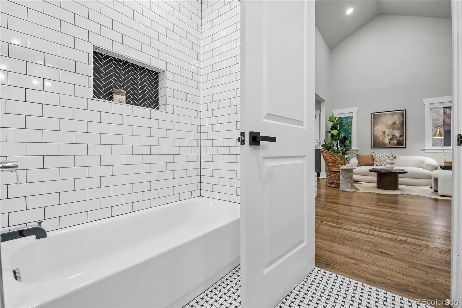 1240 Harrison Street Denver CO 80206 MLS #REC6531024 05092026021015 1600 20