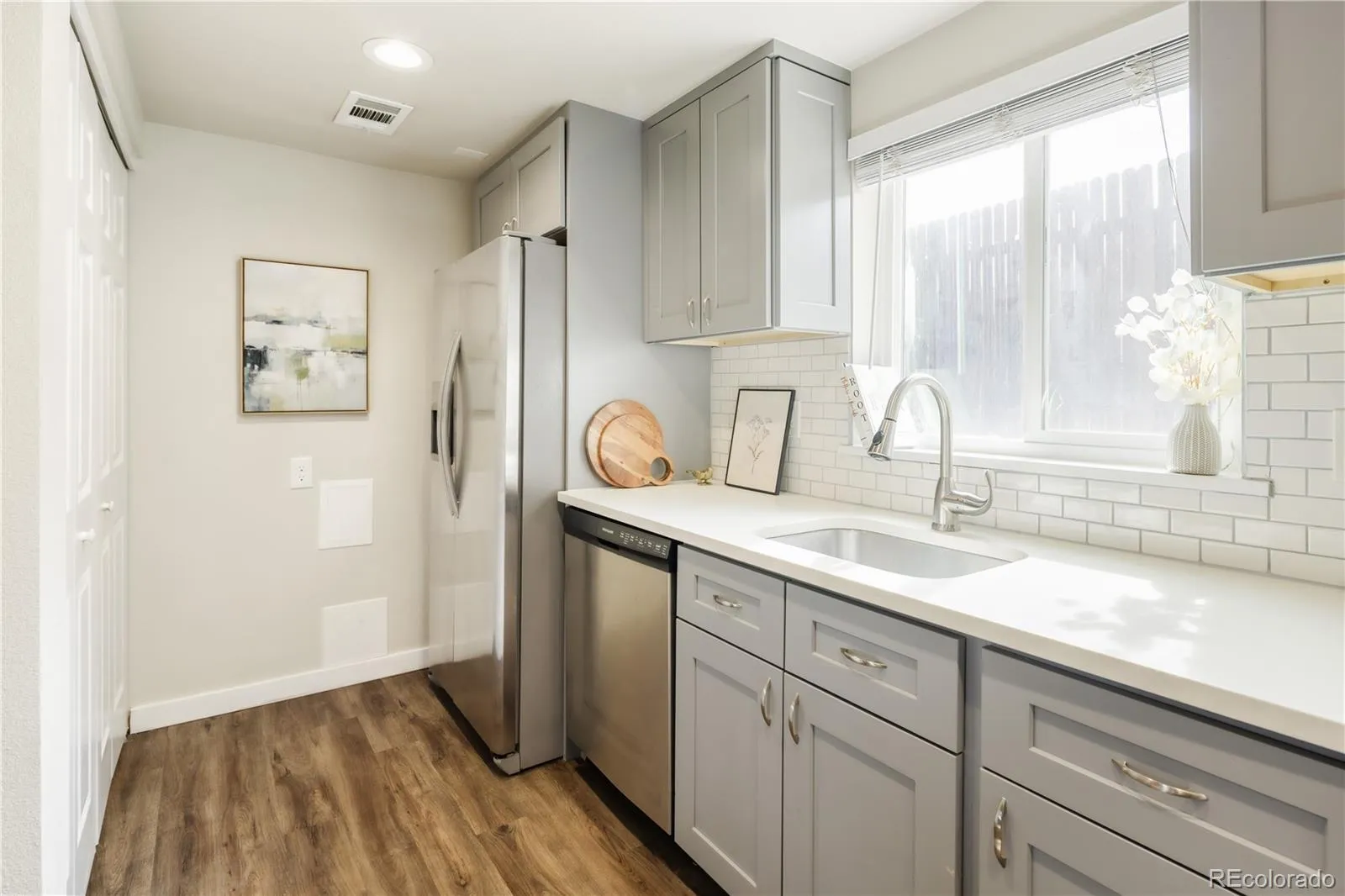 6160 W 17th Avenue #3 Lakewood CO 80214 MLS #REC6532320 05022026162228 1600 17