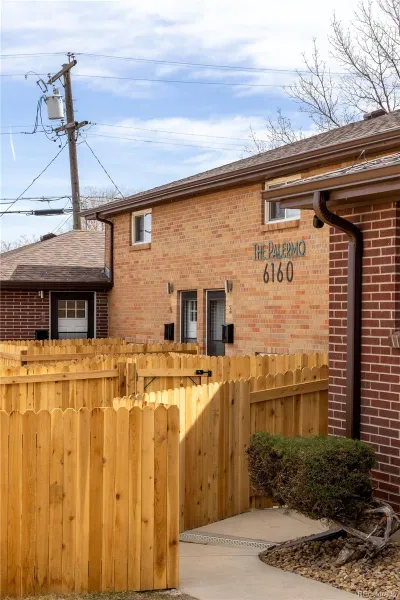 6160 W 17th Avenue #3 Lakewood CO 80214 MLS #REC6532320 05022026162228 800 31