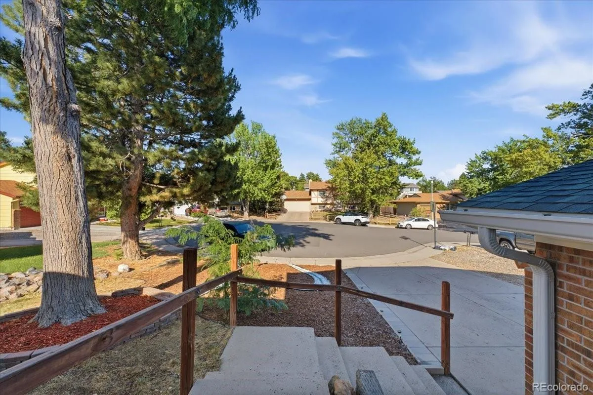 1717 S Mobile Street Aurora CO 80017 | MLS #REC6538176 07172026053146 1200 4