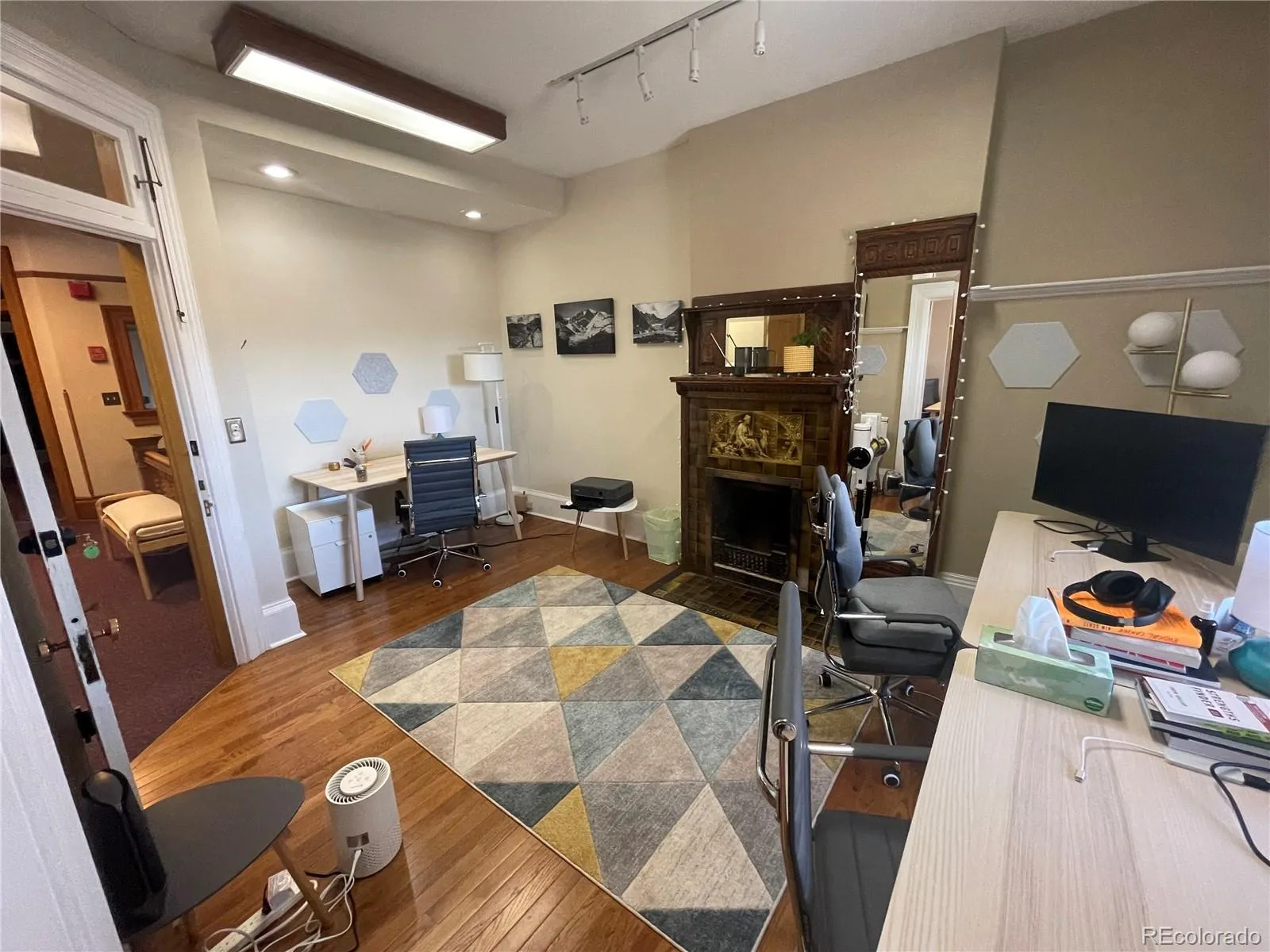 04042026223807 1600 25