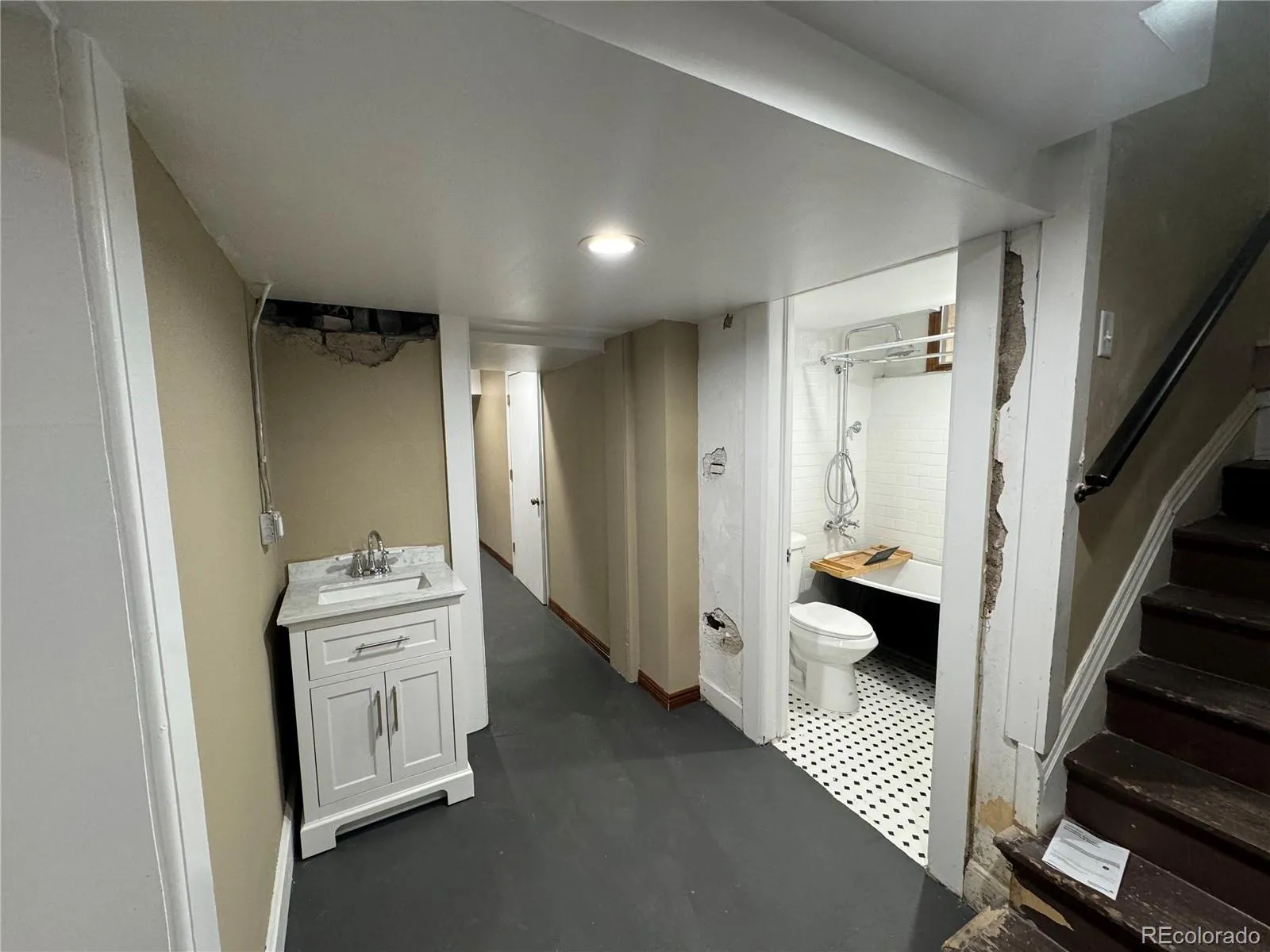 04042026223807 1600 38