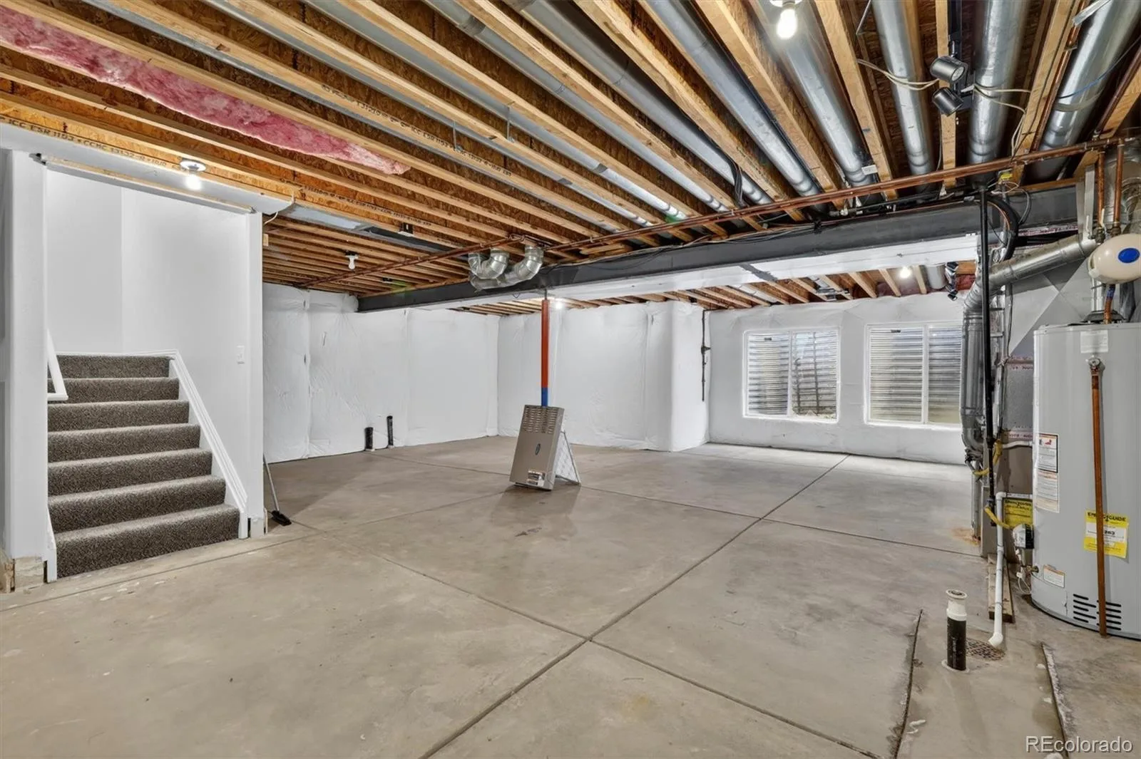 12713 W Bowles Place Littleton CO 80127 | MLS #REC6540519 05302026012057 1600 34
