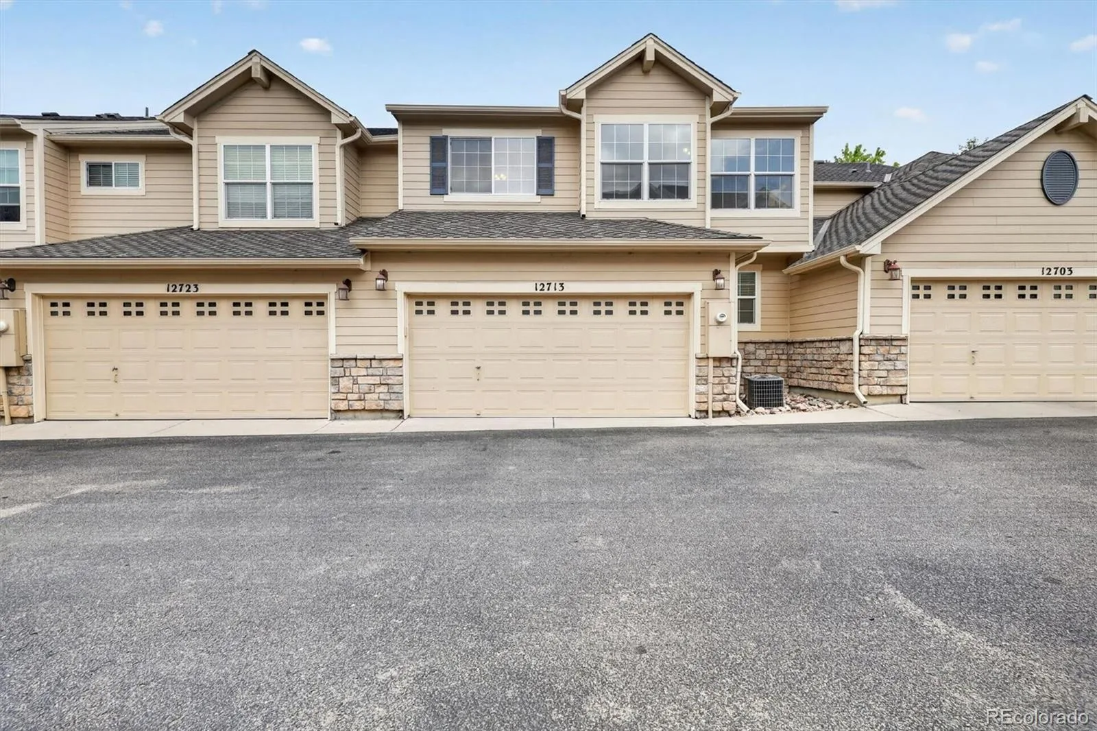 12713 W Bowles Place Littleton CO 80127 | MLS #REC6540519 05302026012057 1600 36
