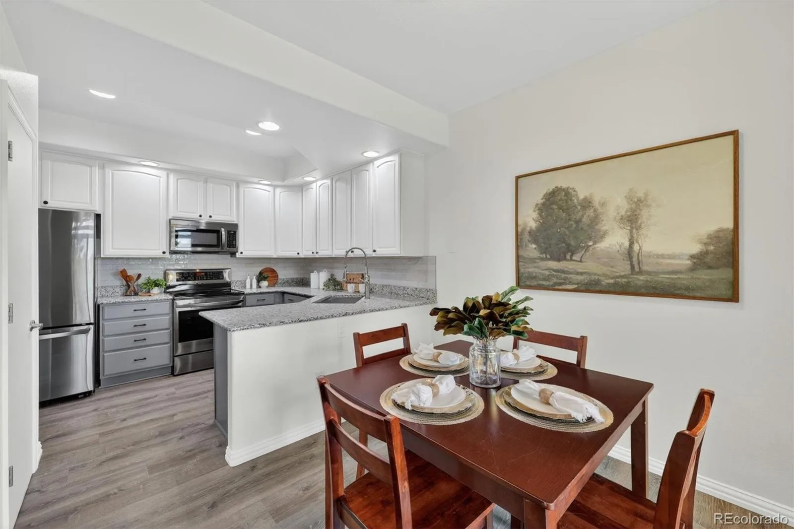 12713 W Bowles Place Littleton CO 80127 | MLS #REC6540519 05302026012057 1600 6