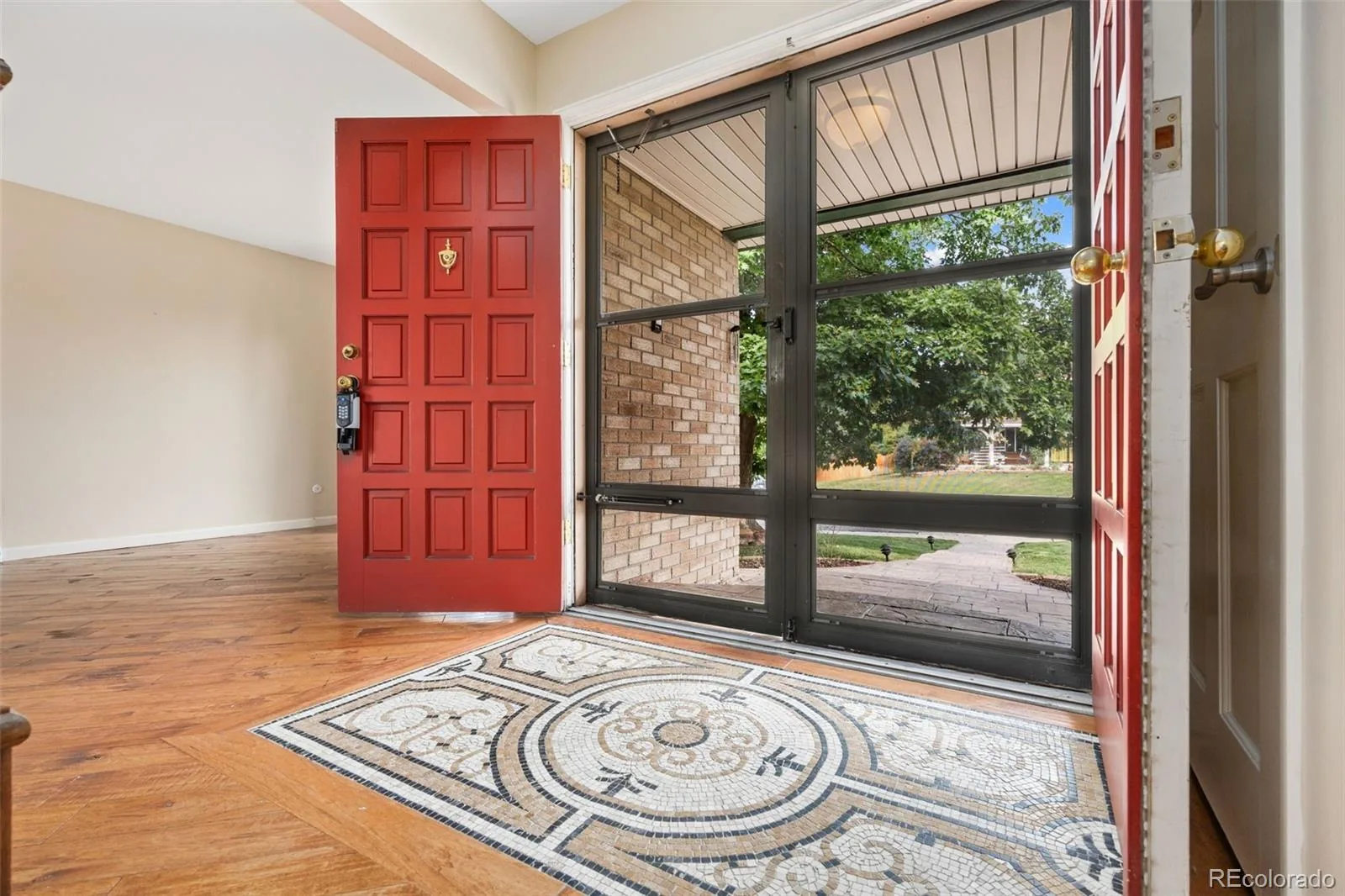 4070 S Willow Way Denver CO 80237 | MLS #REC6540740 08112026143602 1600 1