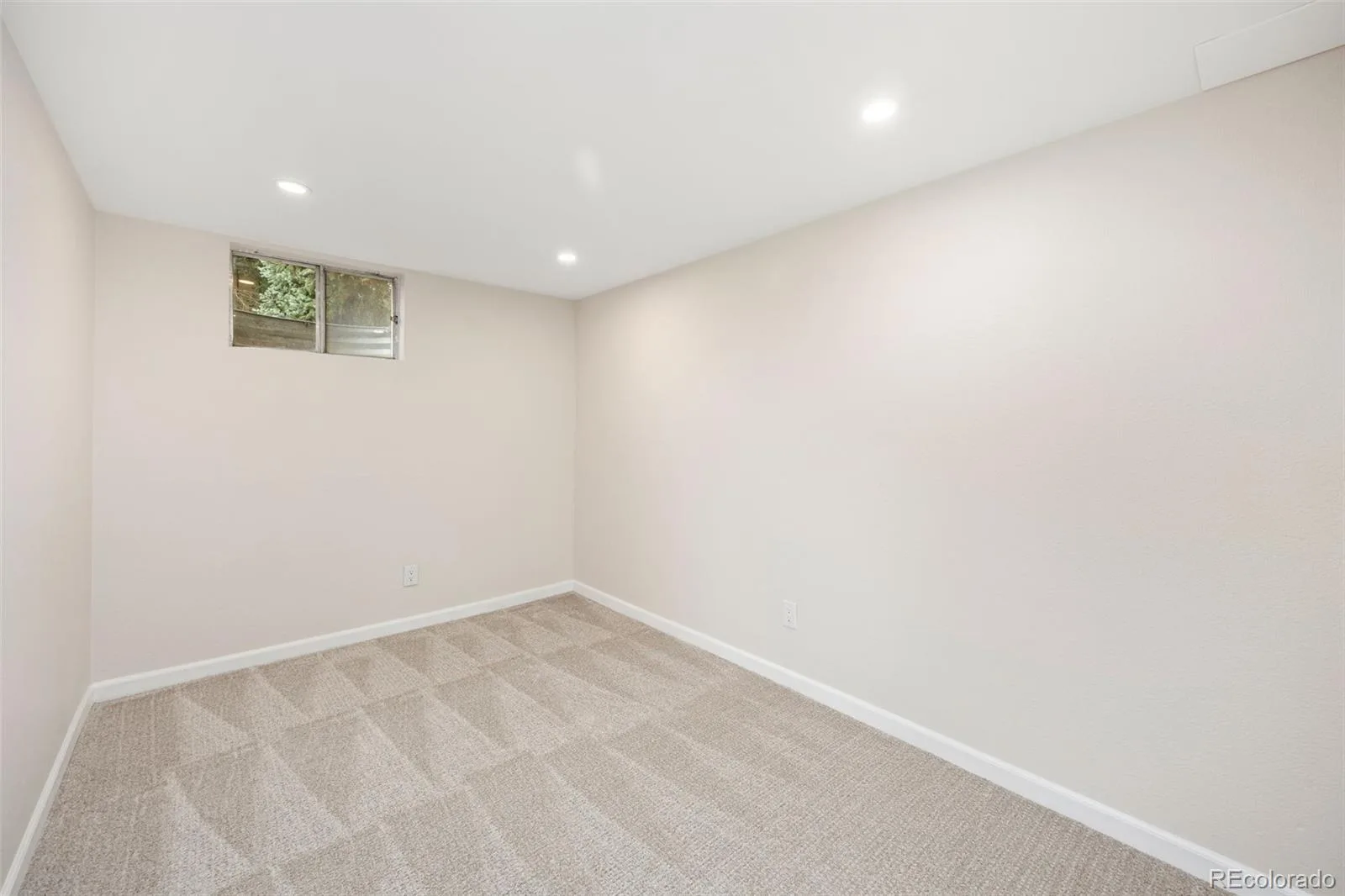 4070 S Willow Way Denver CO 80237 | MLS #REC6540740 08112026143602 1600 20