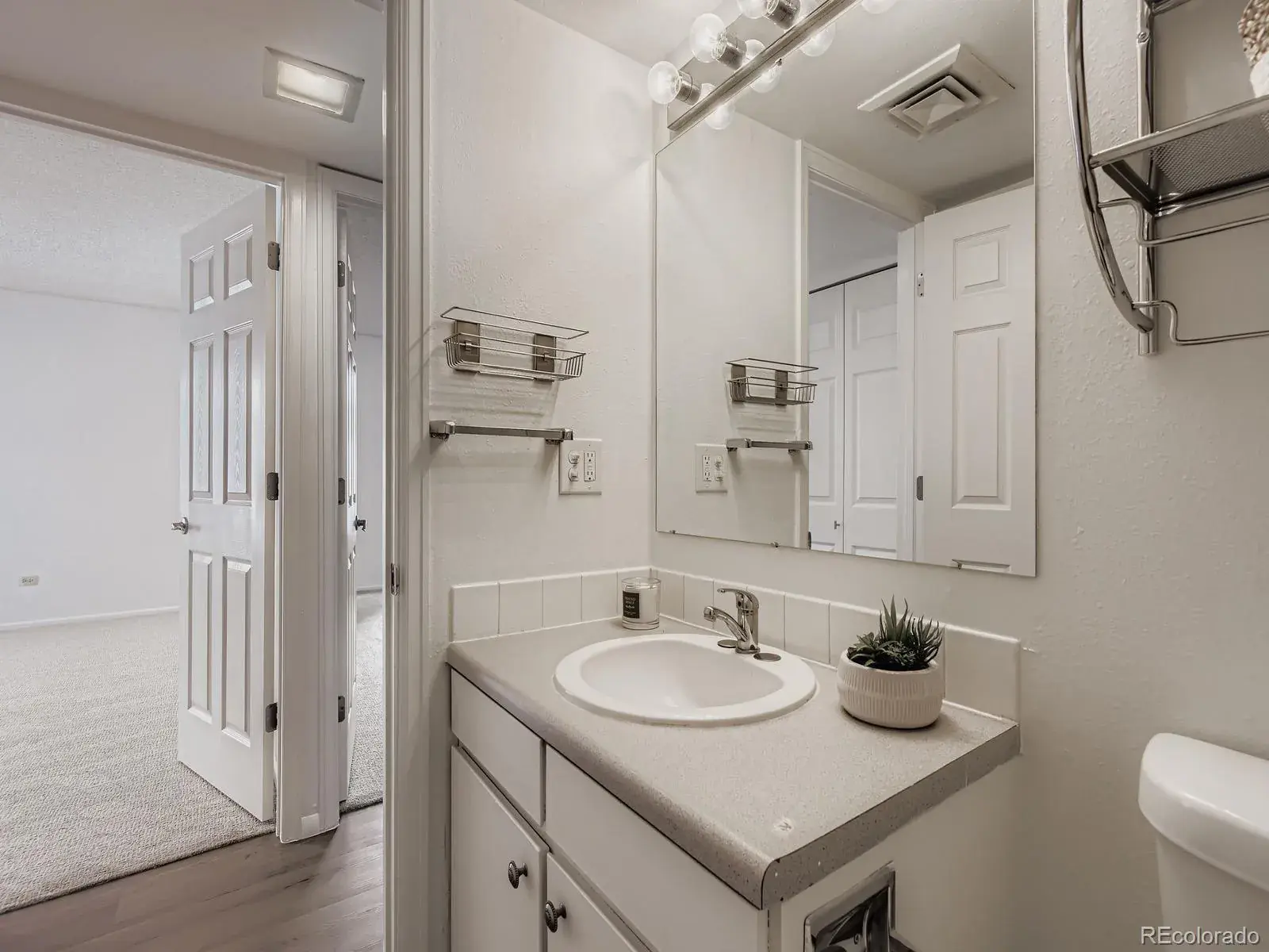 01272026005751 1600 21