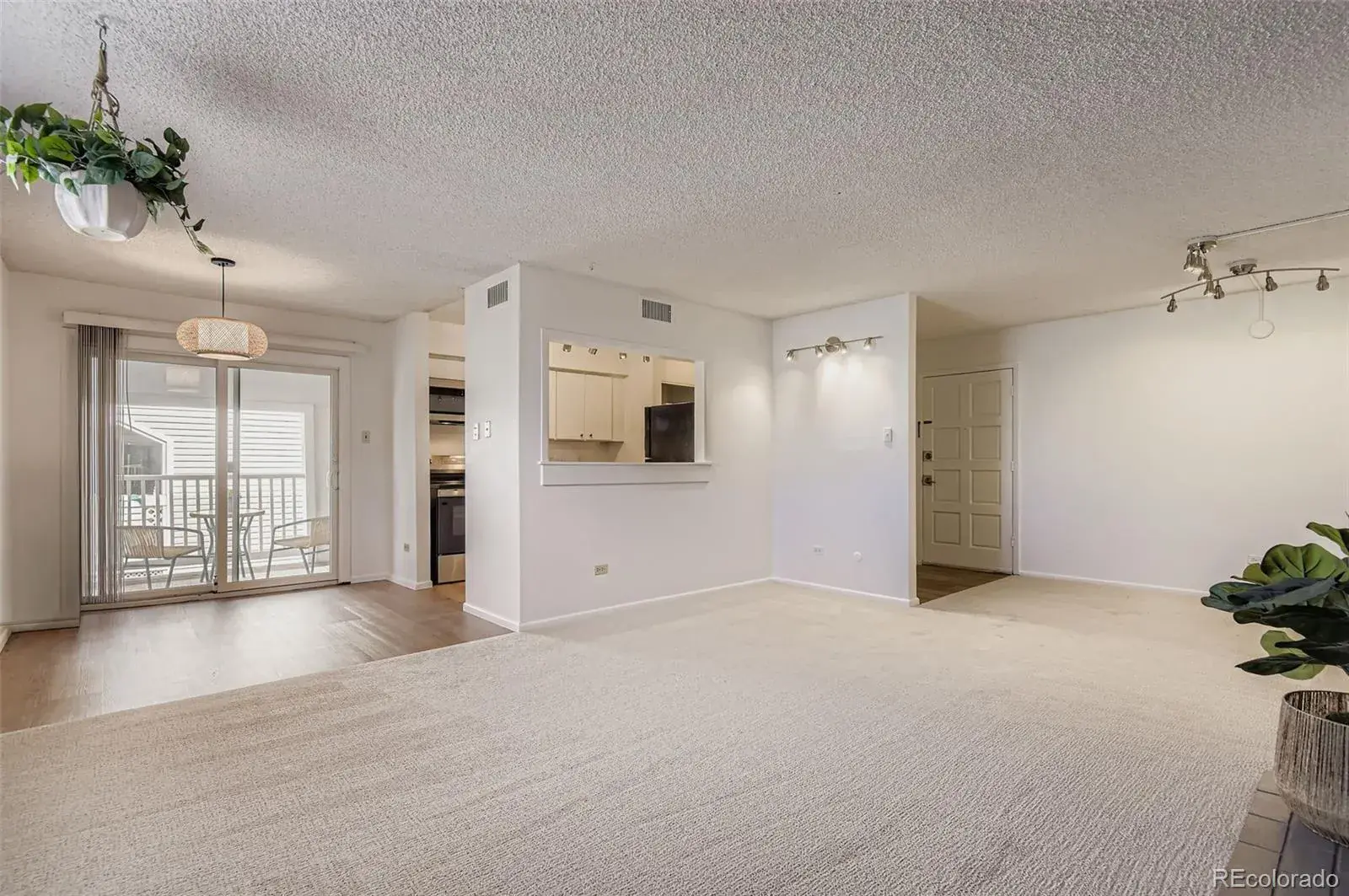 01272026005751 1600 8