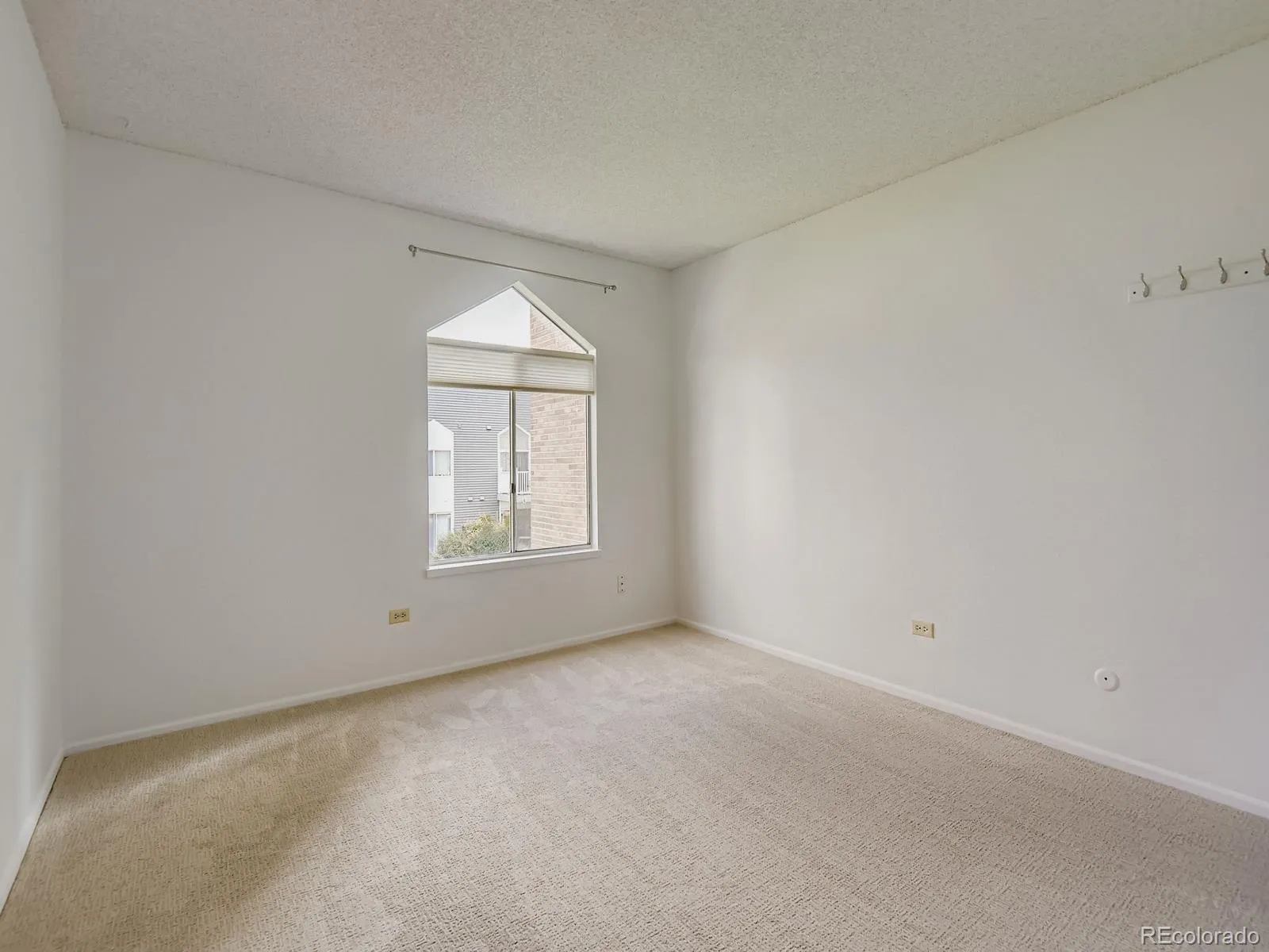 3323 S Monaco Street #D Denver CO 80222 MLS #REC6541823 05202026222608 1600 16