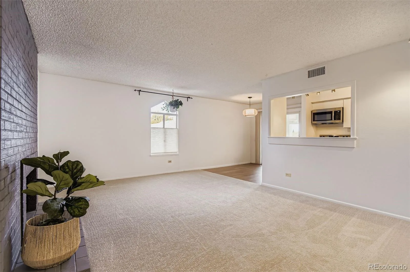 3323 S Monaco Street #D Denver CO 80222 | MLS #REC6541823 08102026170639 1600 9