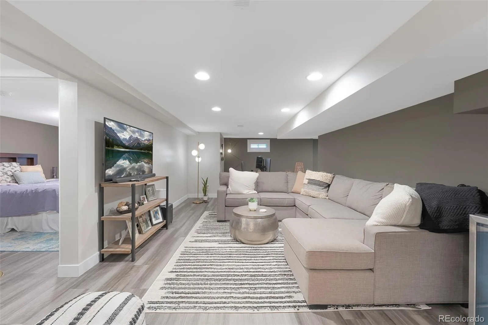 925 Teller Street Lakewood CO 80214 | MLS #REC6541925 09222026113101 1600 26