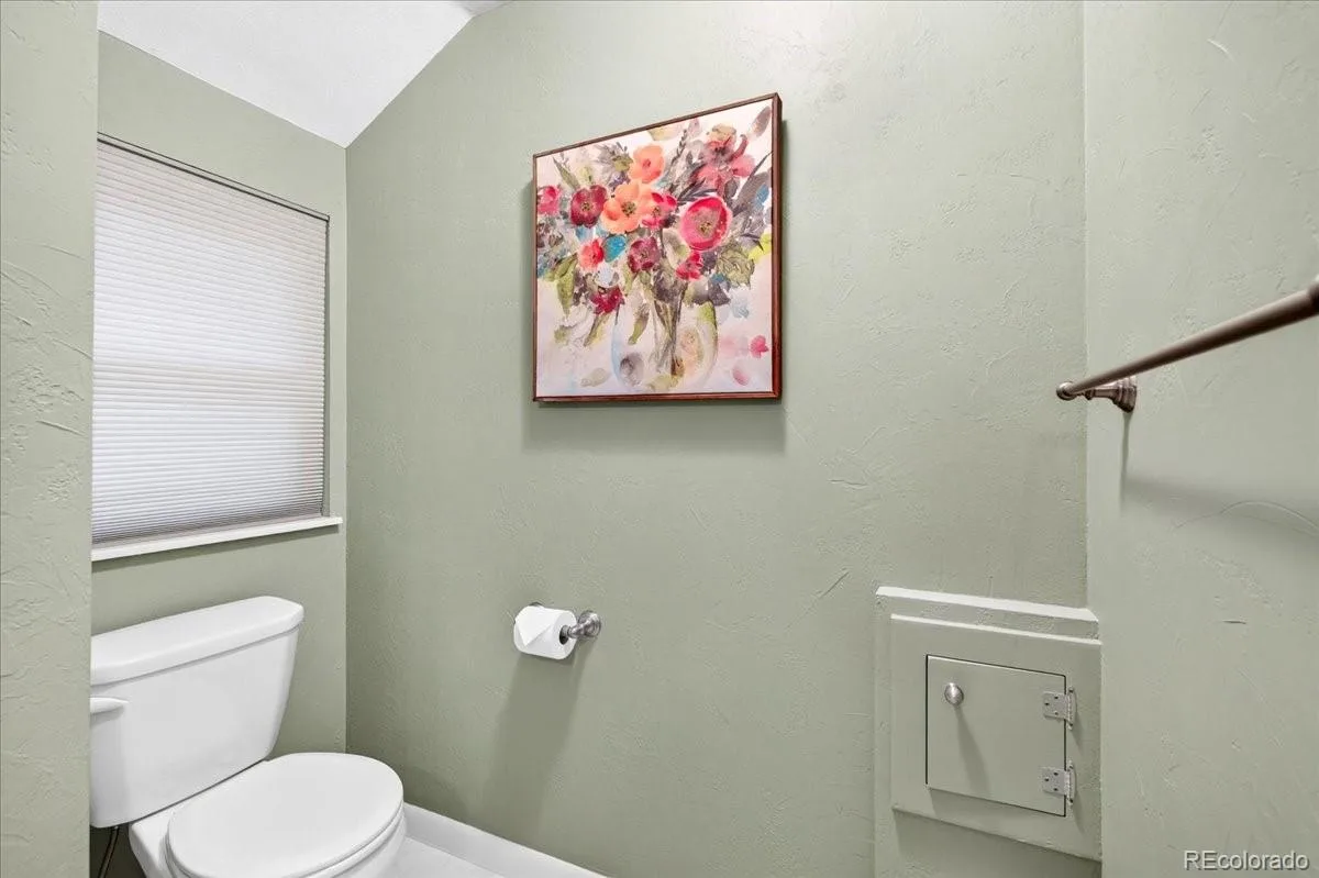 3064 S Spruce Way Denver CO 80231 | MLS #REC6543416 09302026041733 1200 29