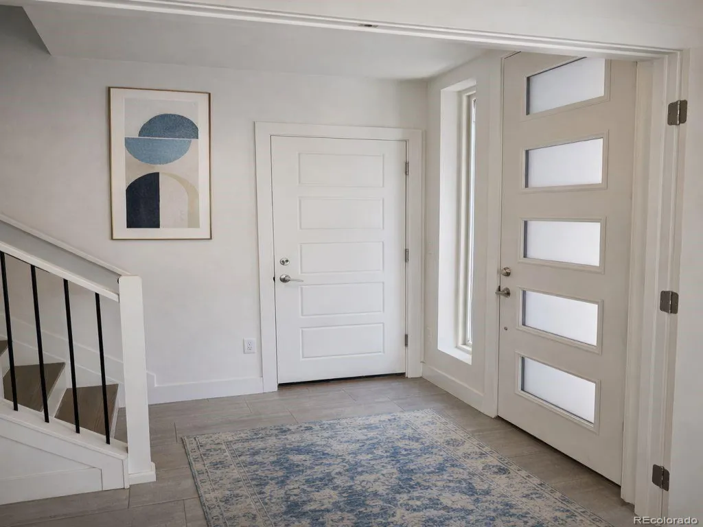 6830 E Lowry Boulevard Denver CO 80230 MLS #REC6547454 04302026043956 1024 3