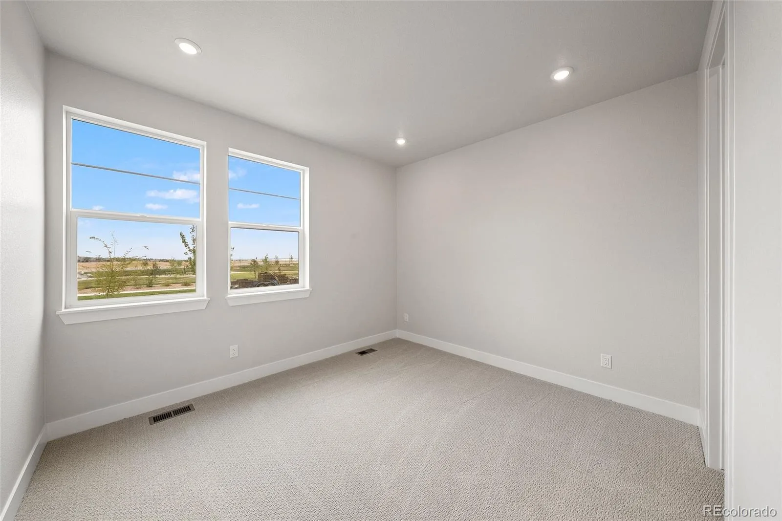 16824 Standing Elk Drive Parker CO 80134 | MLS #REC6548175 08172026231002 1600 14