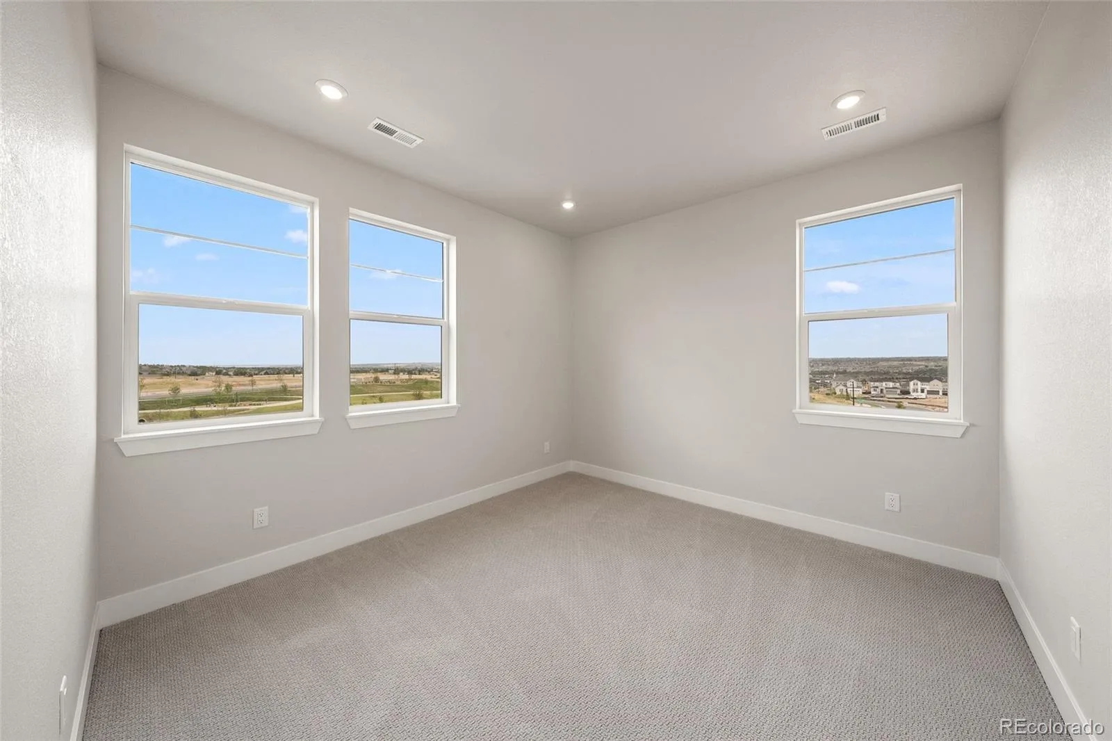 16824 Standing Elk Drive Parker CO 80134 | MLS #REC6548175 08172026231002 1600 24