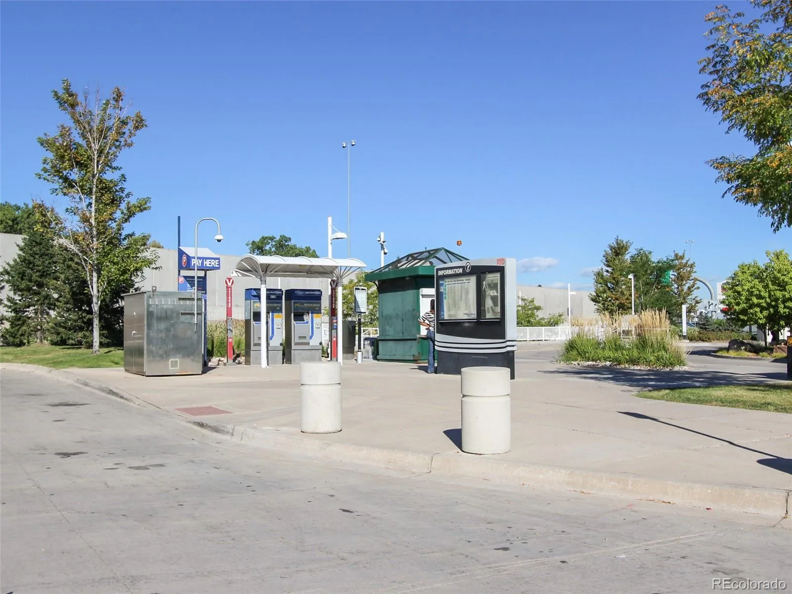 3855 S Monaco Street Parkway #172 Denver CO 80237 MLS #REC6550256 06182026202630 1600 41
