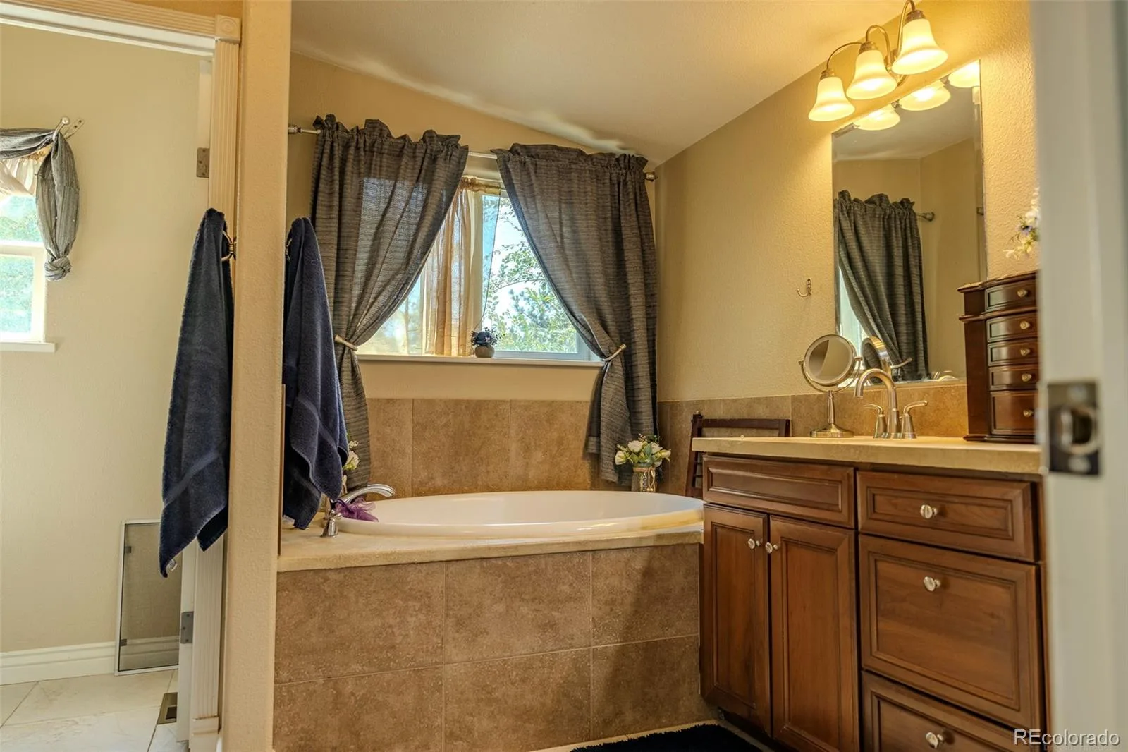 13030 W 58th Avenue Arvada CO 80002 | MLS #REC6551138 06012026230149 1600 20