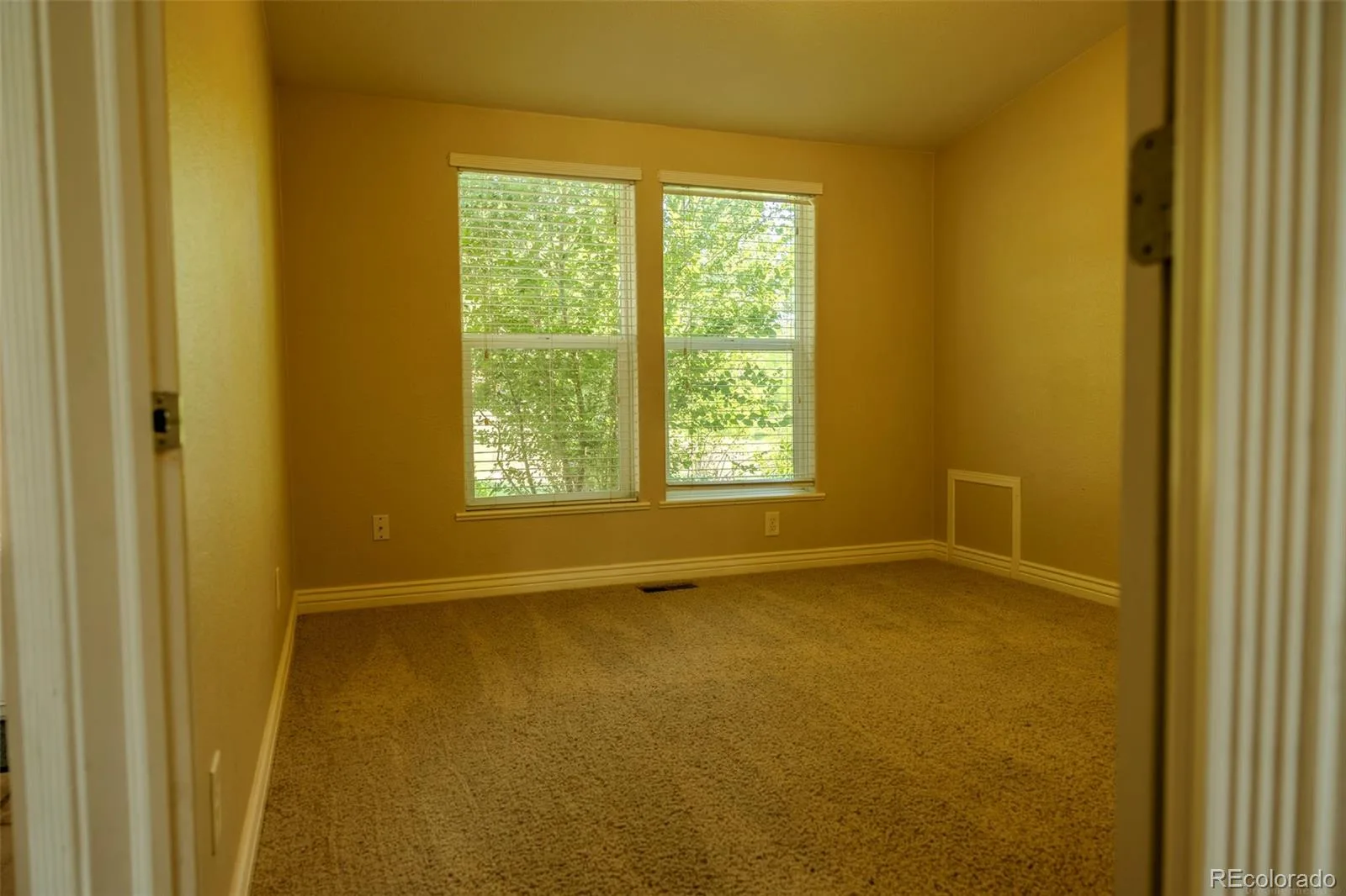 13030 W 58th Avenue Arvada CO 80002 | MLS #REC6551138 06012026230149 1600 27