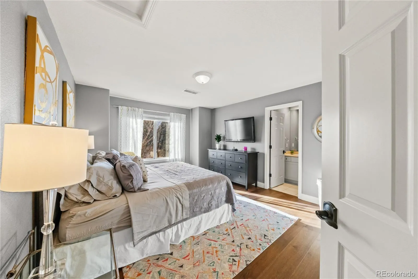 04202026182411 1600 26