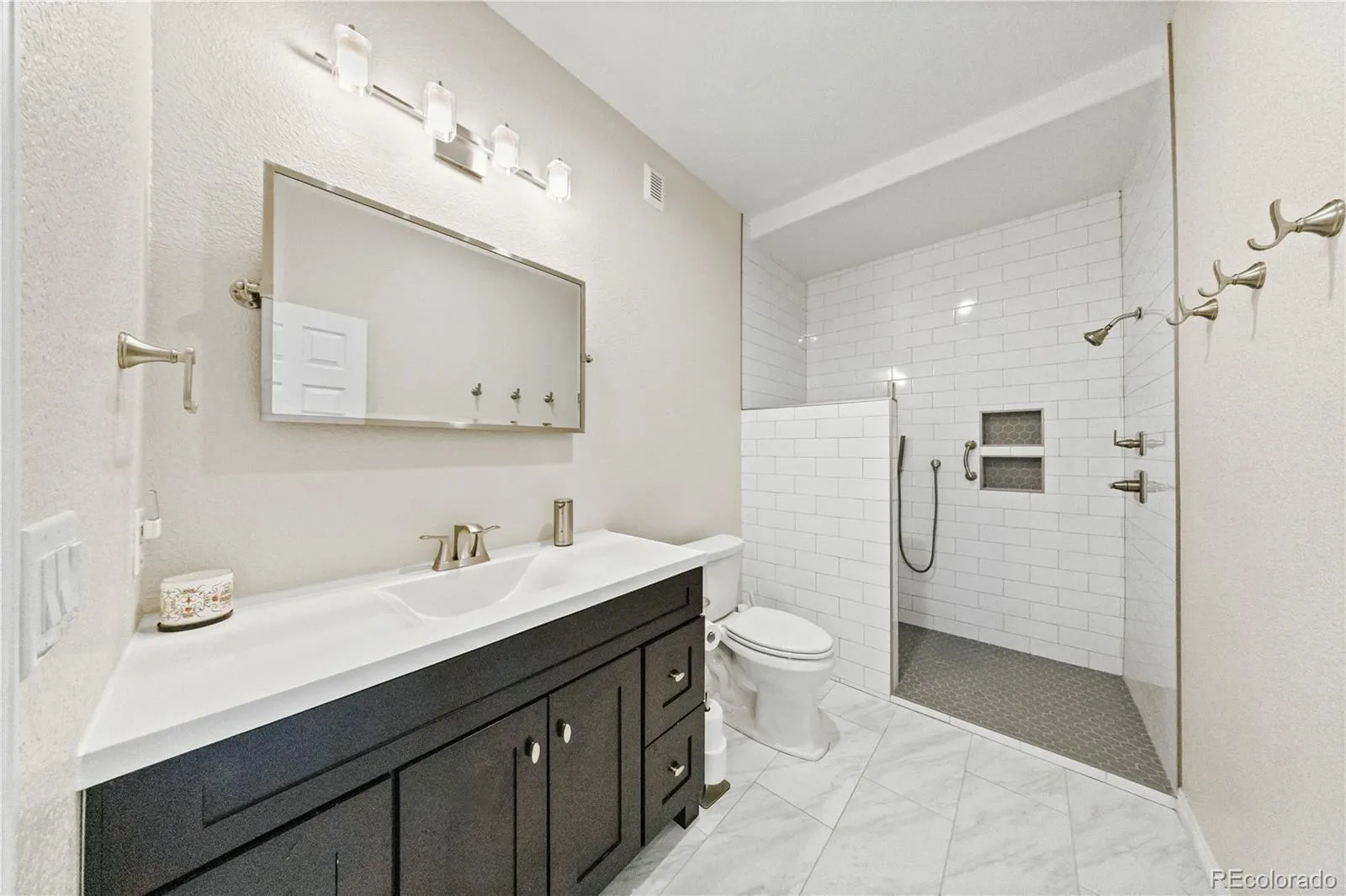 04202026182411 1600 36