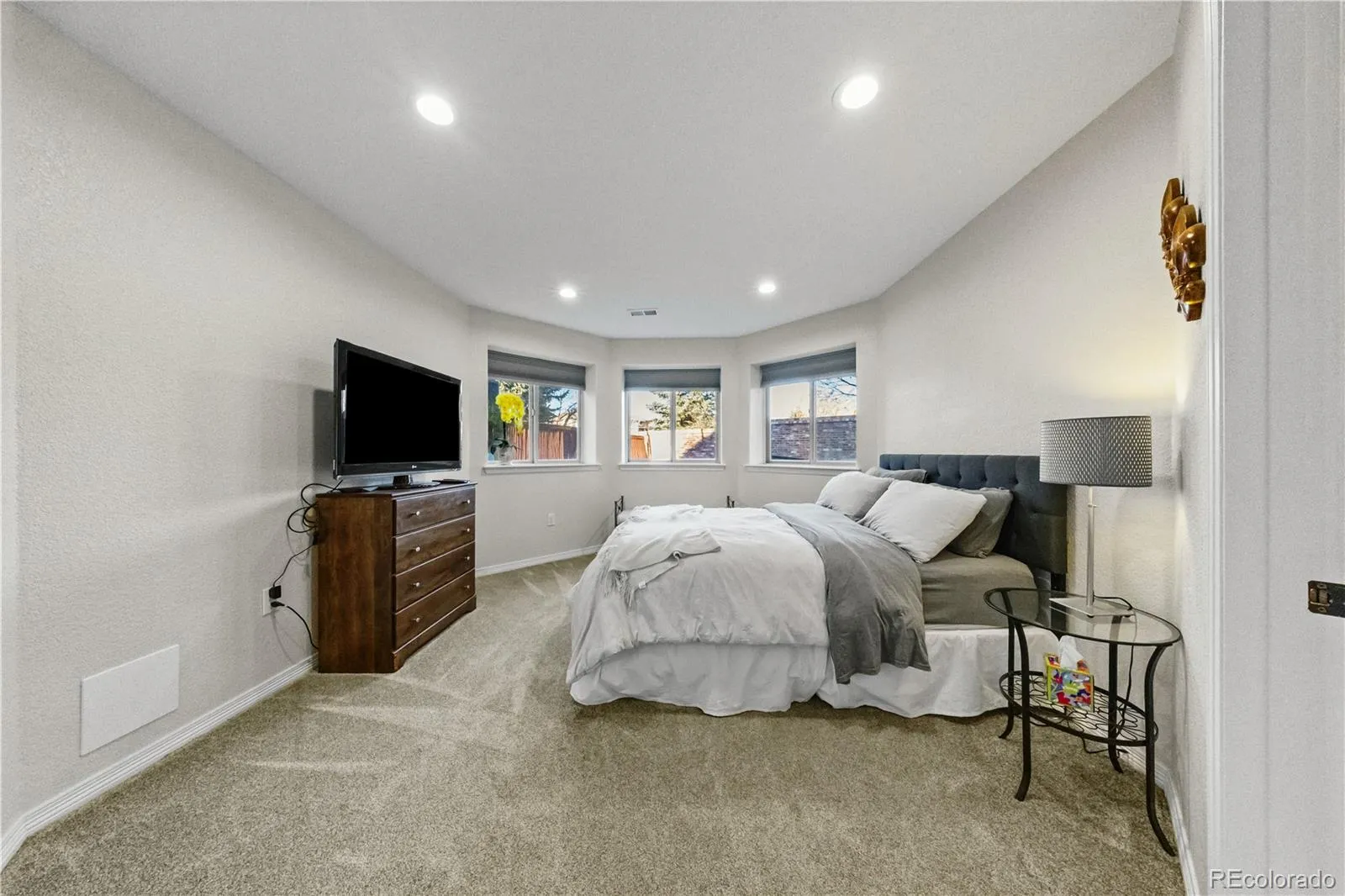 04202026182411 1600 44