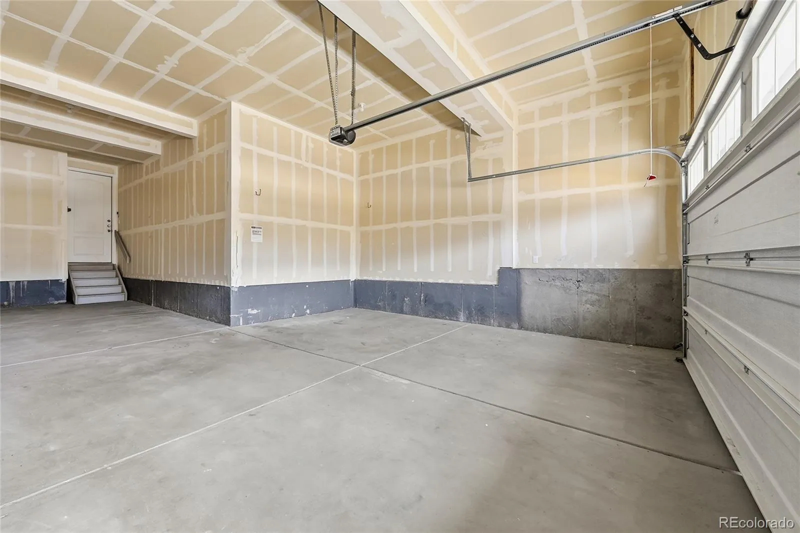 04082026192248 1600 18