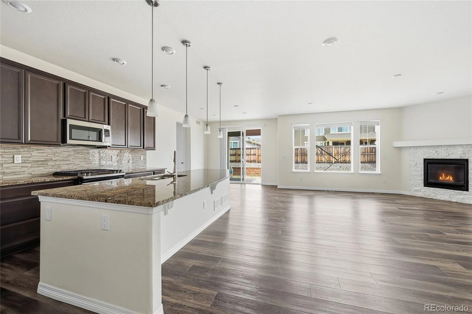 04082026192248 1600 2