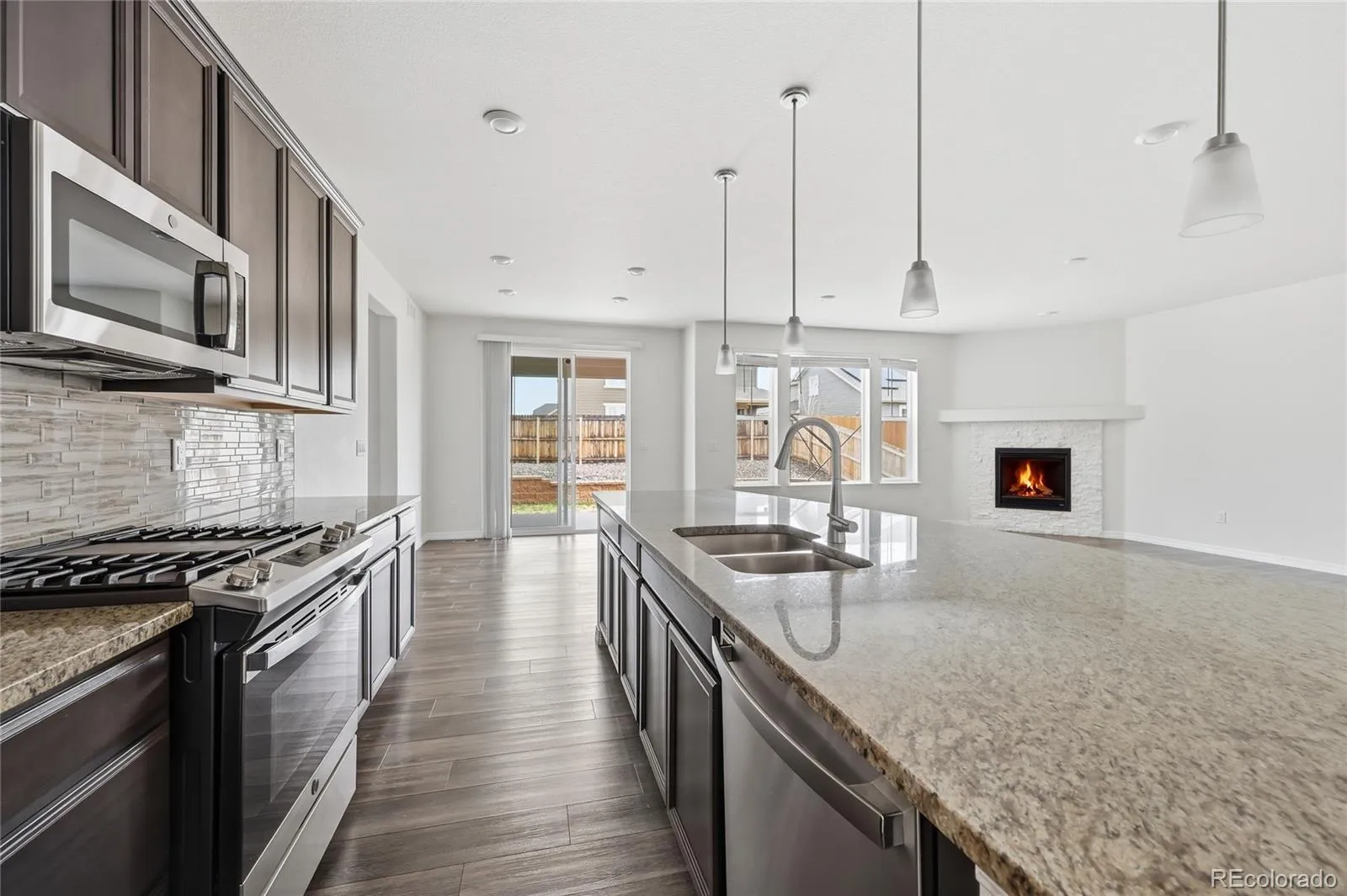 04082026192248 1600 21