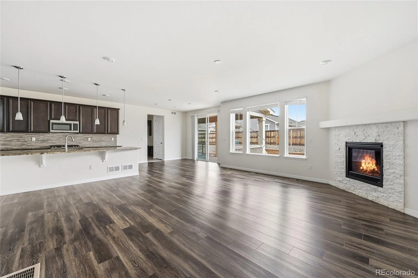 04082026192248 1600 22