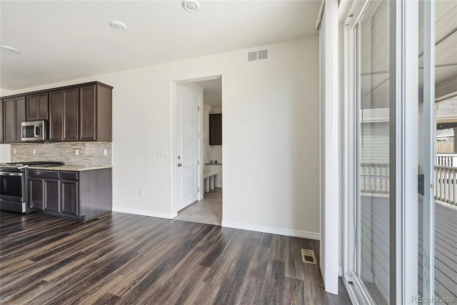 04082026192248 1600 24