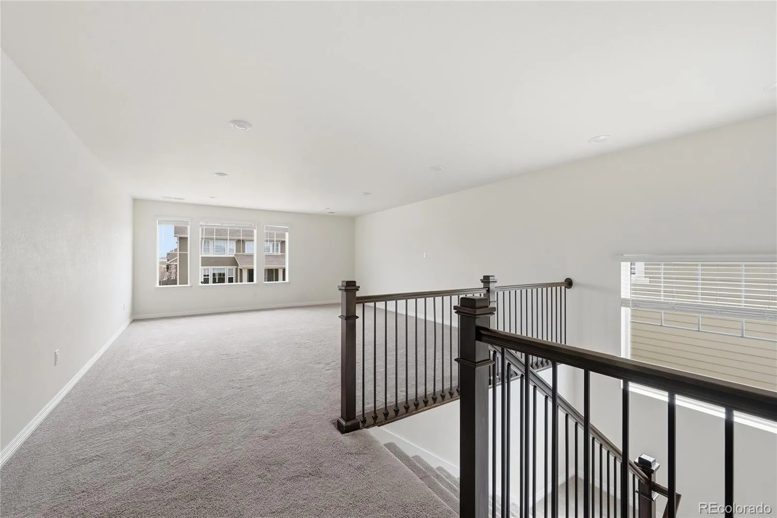 04082026192248 1600 25