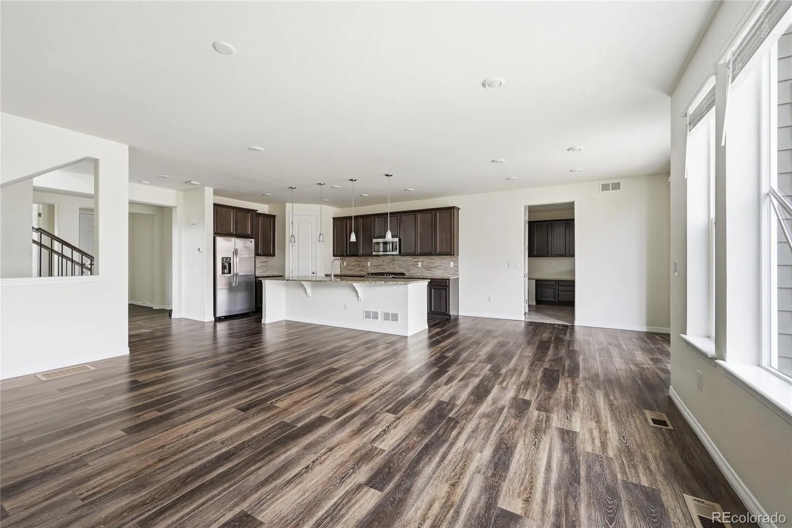 04082026192248 1600 3