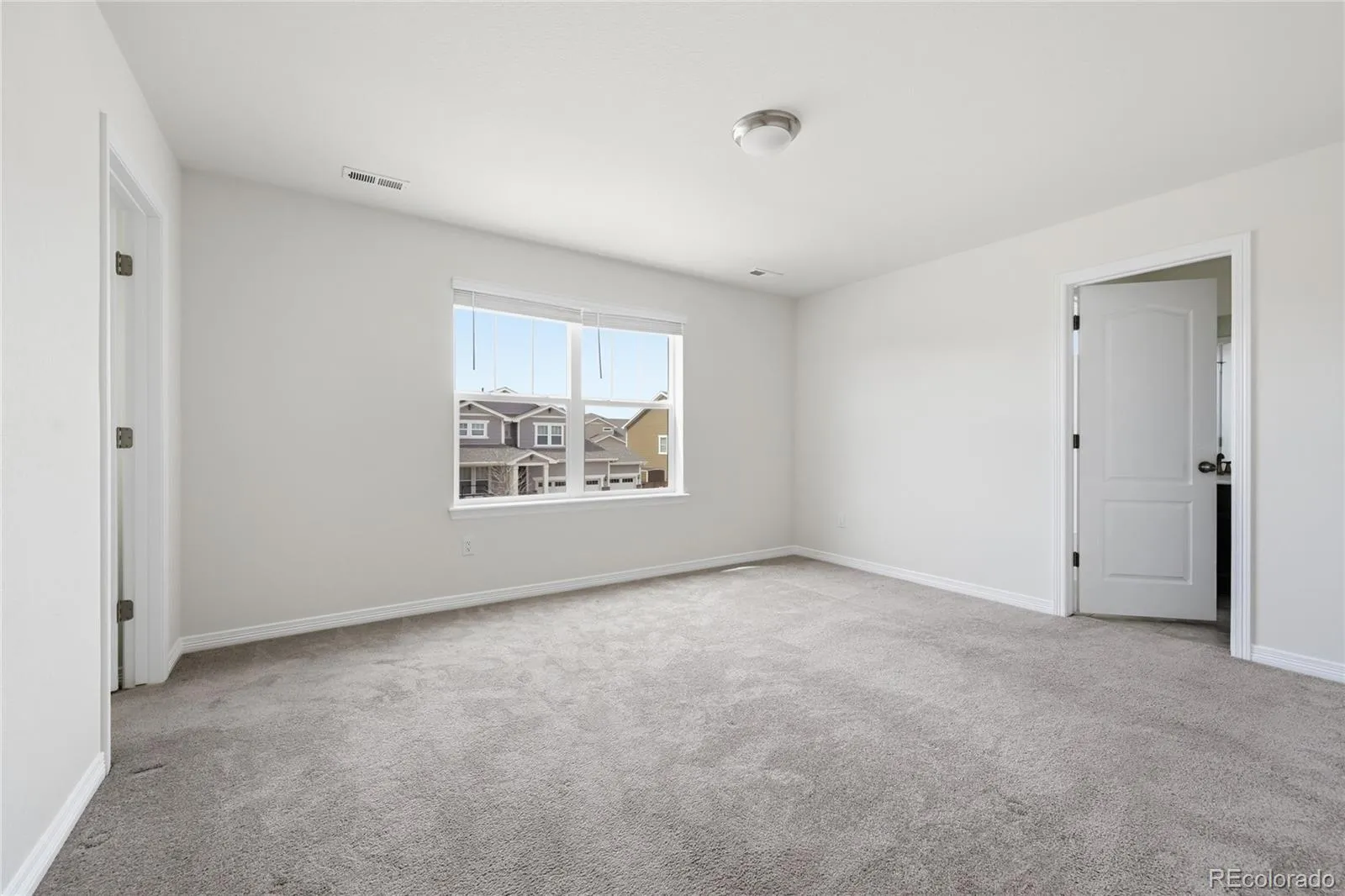 04082026192248 1600 32