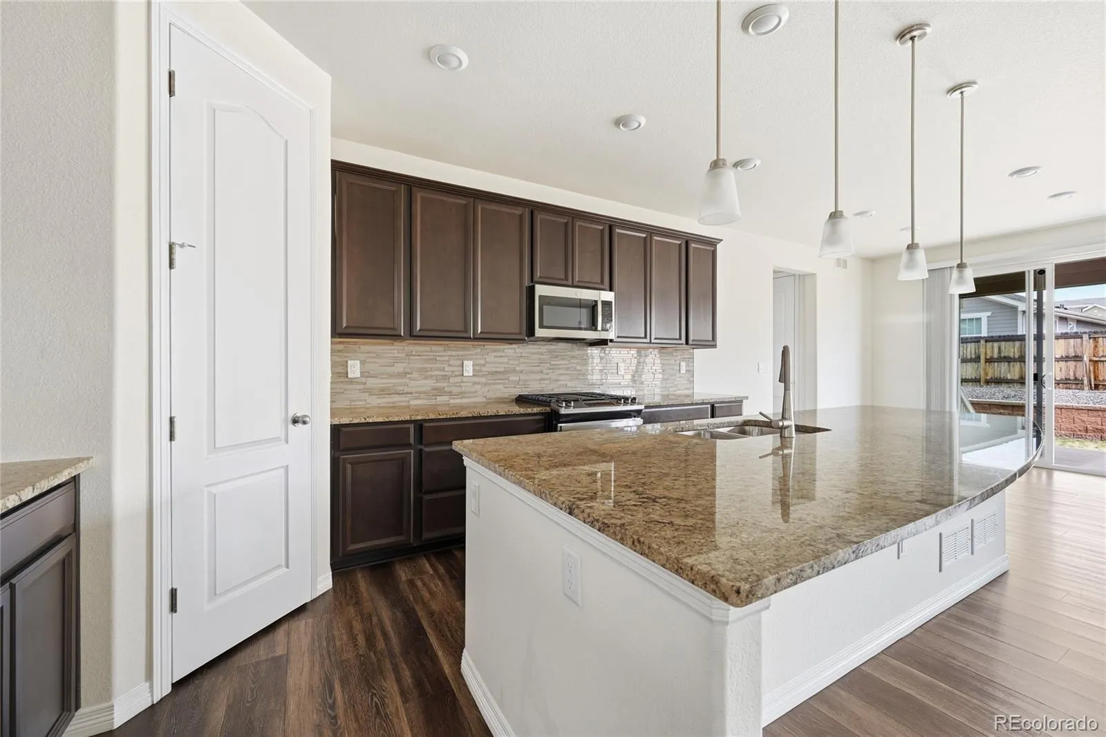 04082026192248 1600 4