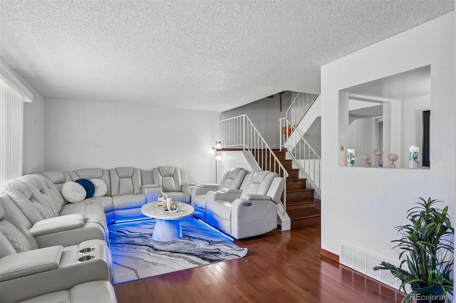 1024 S Alkire Street Lakewood CO 80228 | MLS #REC6555841 08182026184458 1600 2