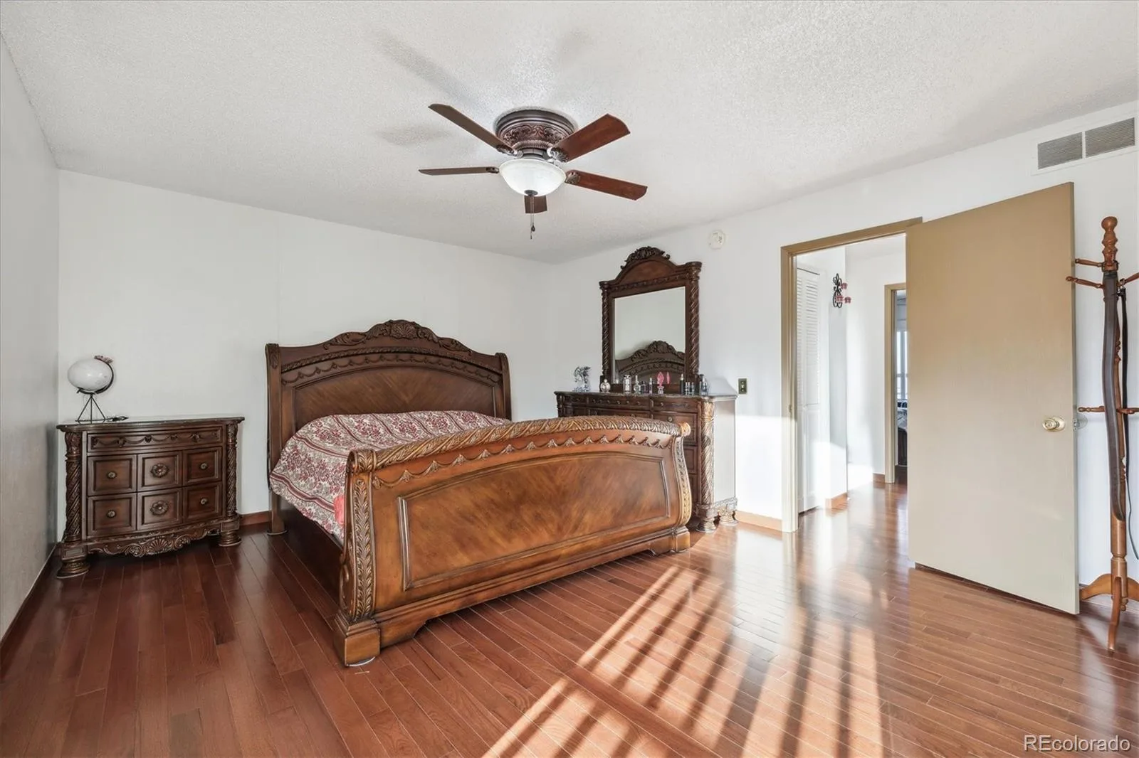1024 S Alkire Street Lakewood CO 80228 | MLS #REC6555841 08182026184458 1600 8