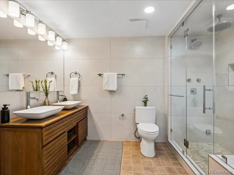 7566 S Willow Way Centennial CO 80112 | MLS #REC6556908 07232026191421 800 22