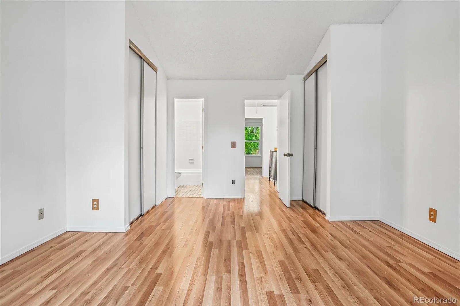 10212 W Dartmouth Avenue Denver CO 80227 | MLS #REC6557118 07302026195751 1600 17