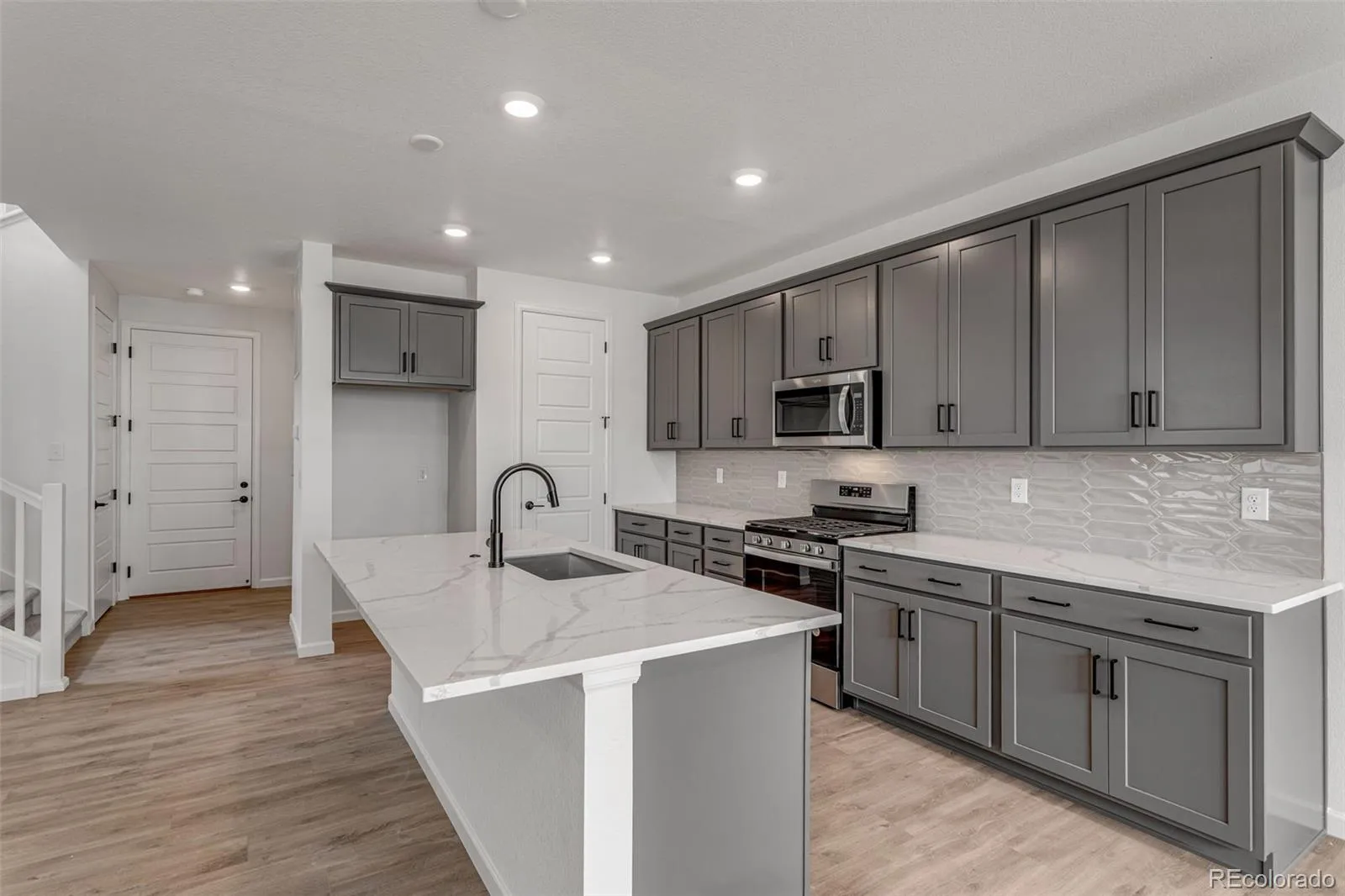 04132026040631 1600 11