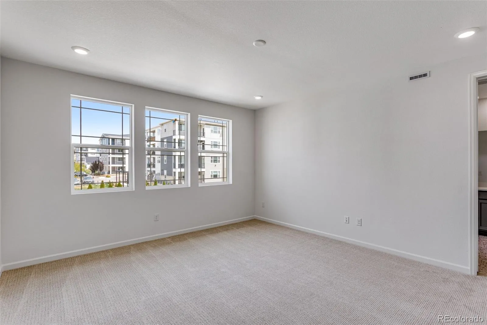 04132026040631 1600 22