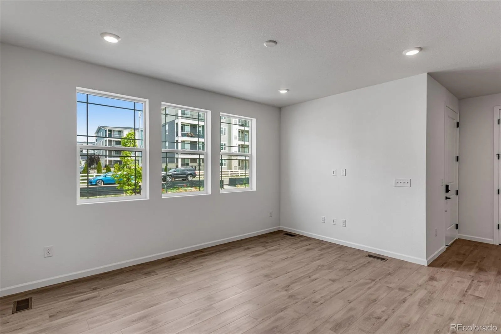 04132026040631 1600 4