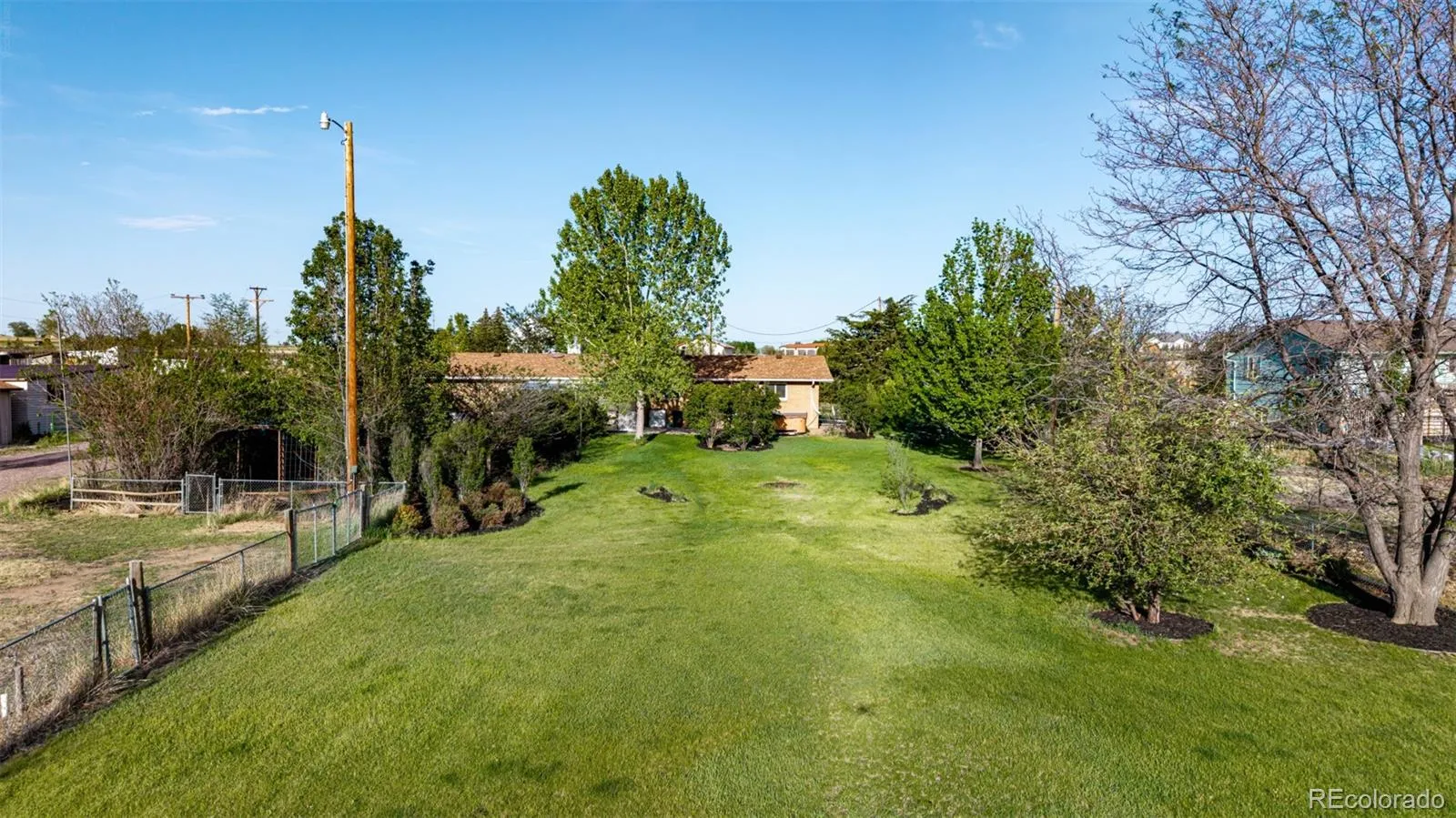13861 Elmore Road Longmont CO 80504 MLS #REC6559355 05162026041052 1600 37