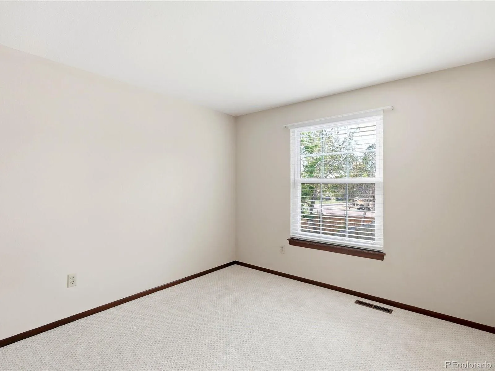 11520 Homestake Peak Littleton CO 80127 MLS #REC6561687 05112026152902 1600 17