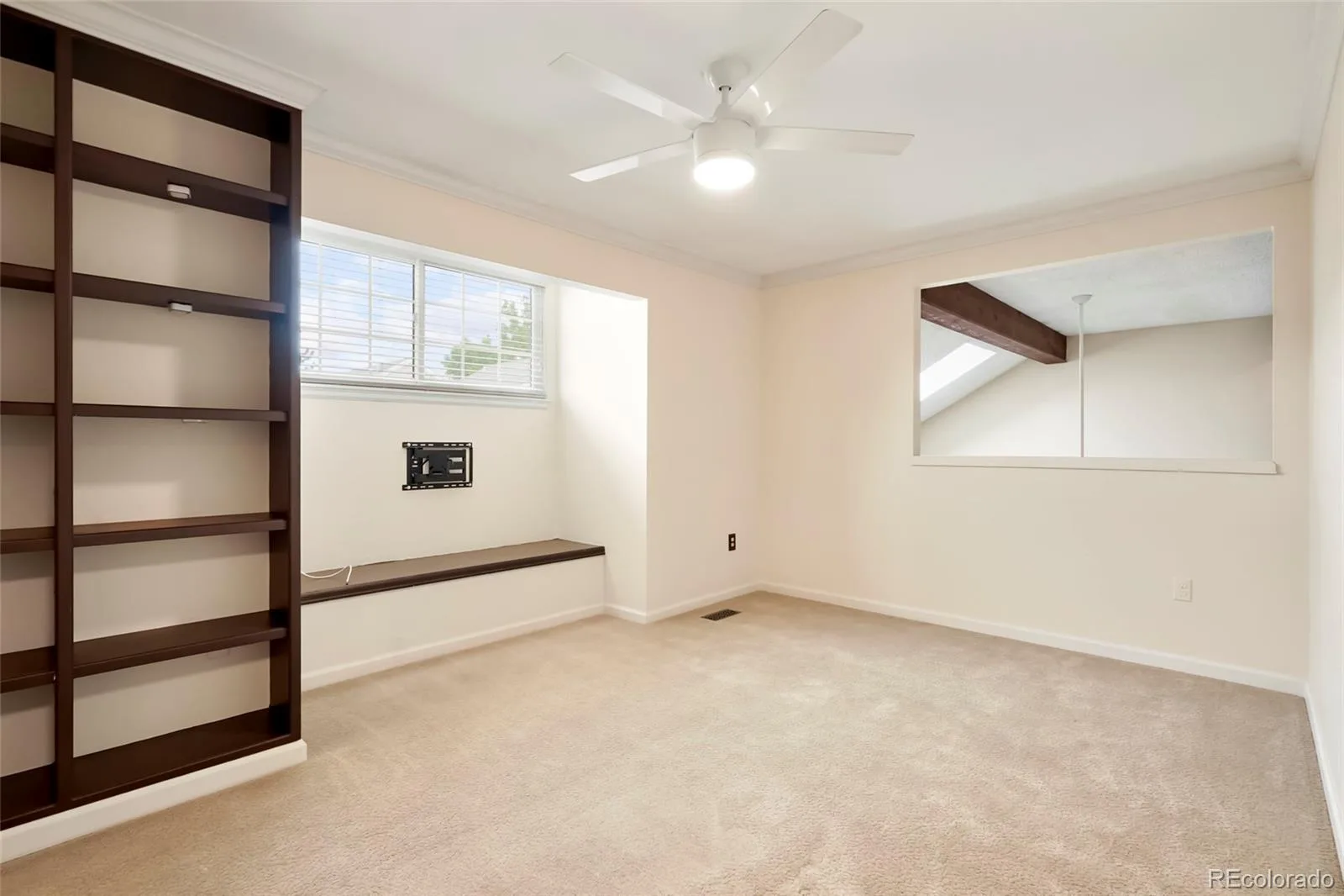 54 S Evanston Way Aurora CO 80012 | MLS #REC6565153 08032026015406 1600 25