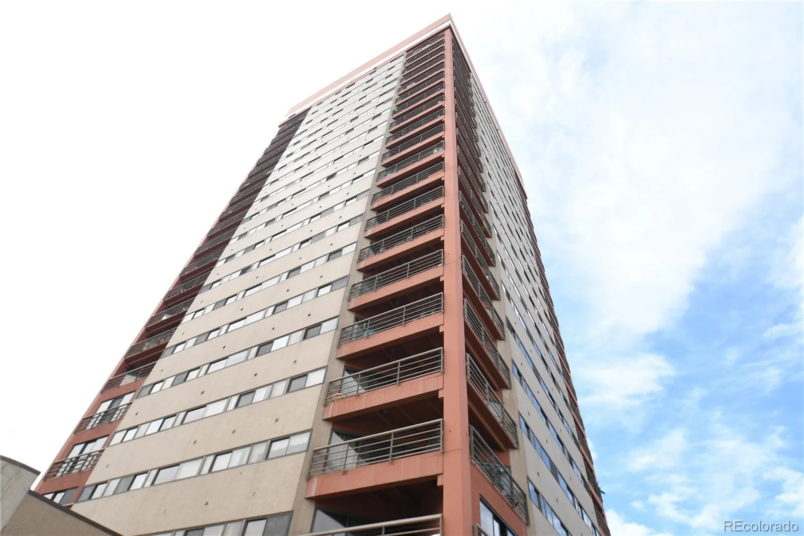 100 Park Avenue #1608 Denver CO 80205 MLS #REC6565277 05152026020920 1600 1