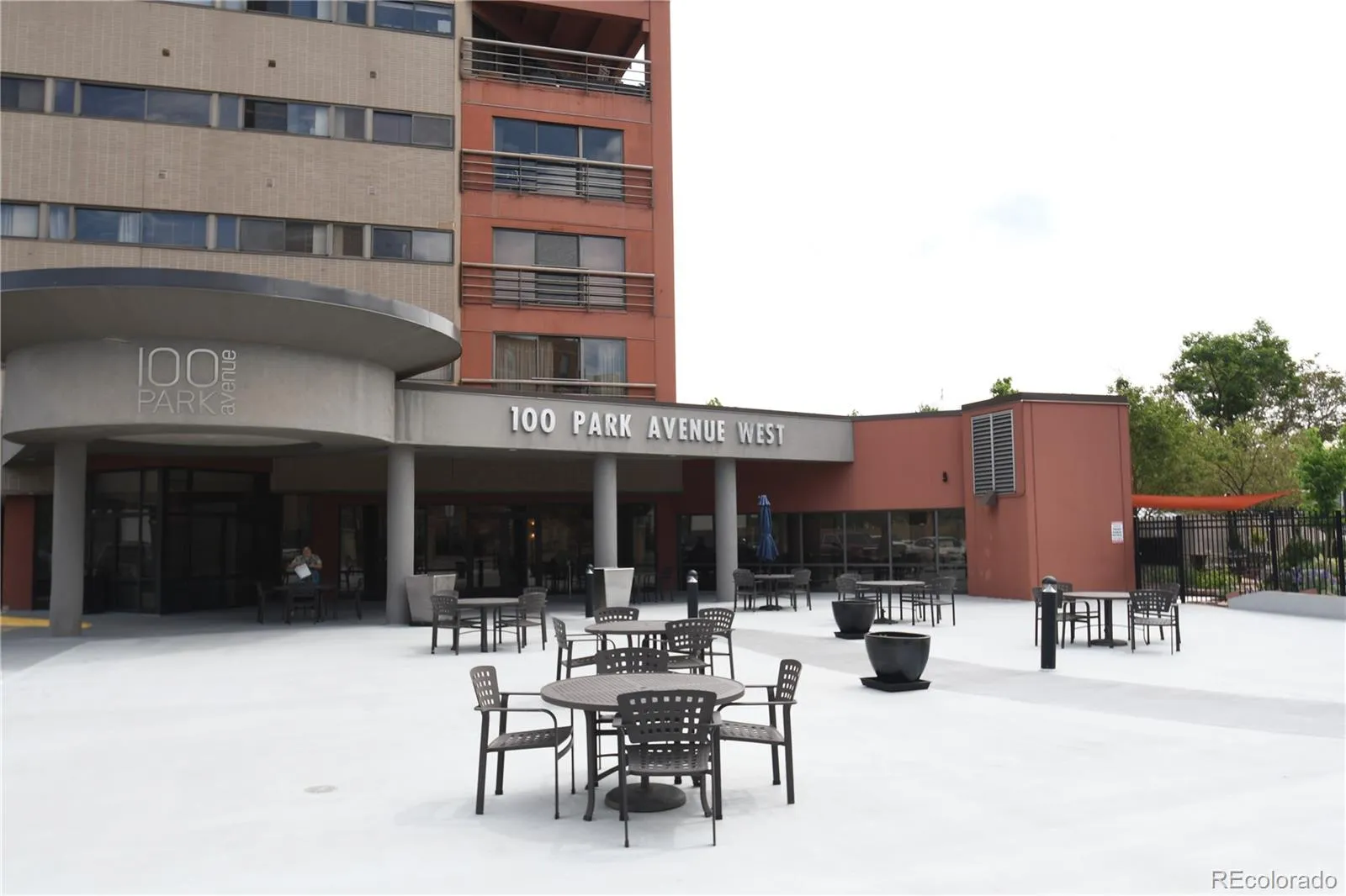 100 Park Avenue #1608 Denver CO 80205 MLS #REC6565277 05152026020920 1600 2